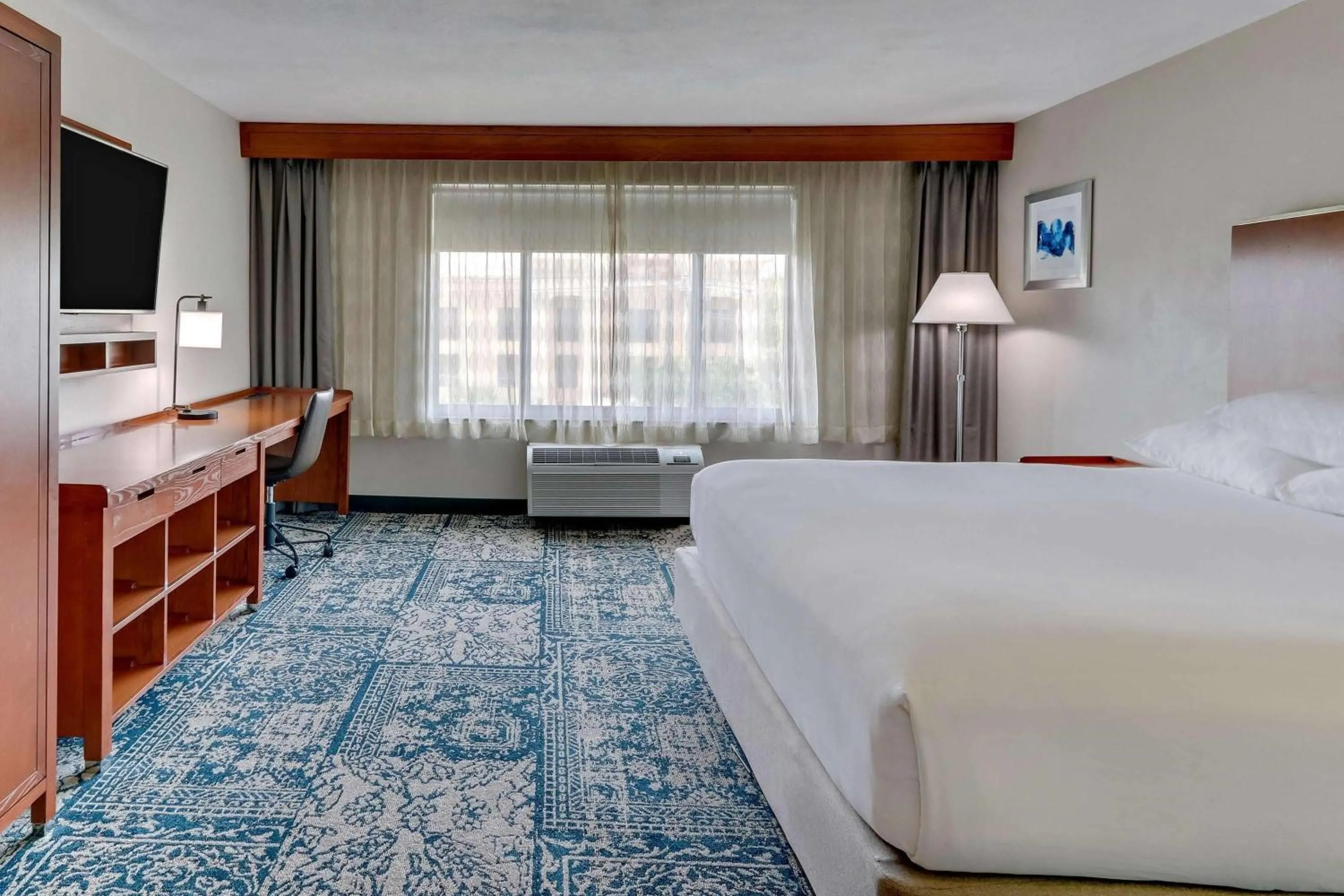 Bed in Wyndham Garden San Antonio Airport