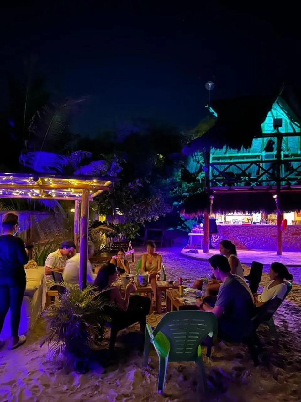 Property building in Santuario Beach Hostel