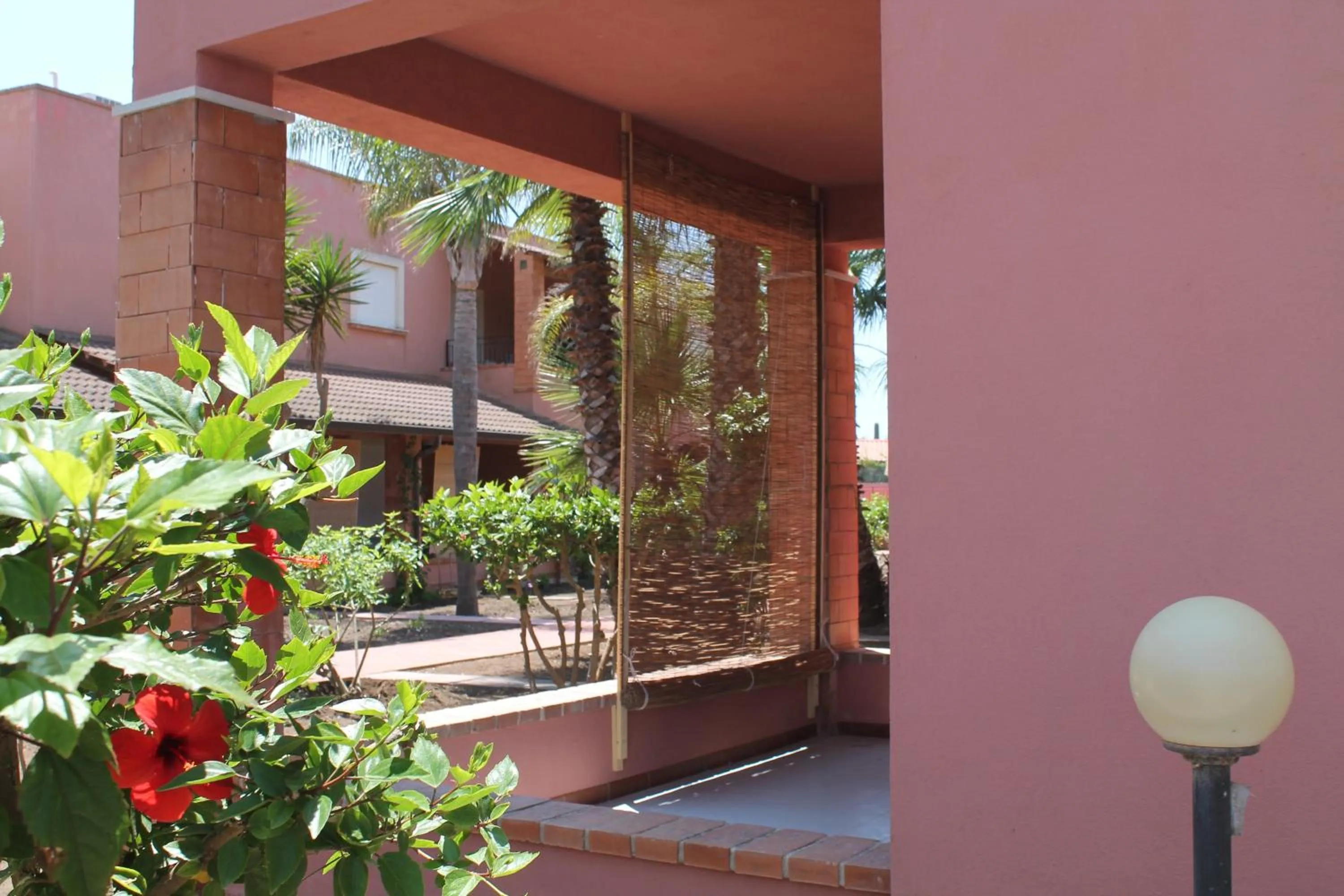 Day in Le Dune Residence