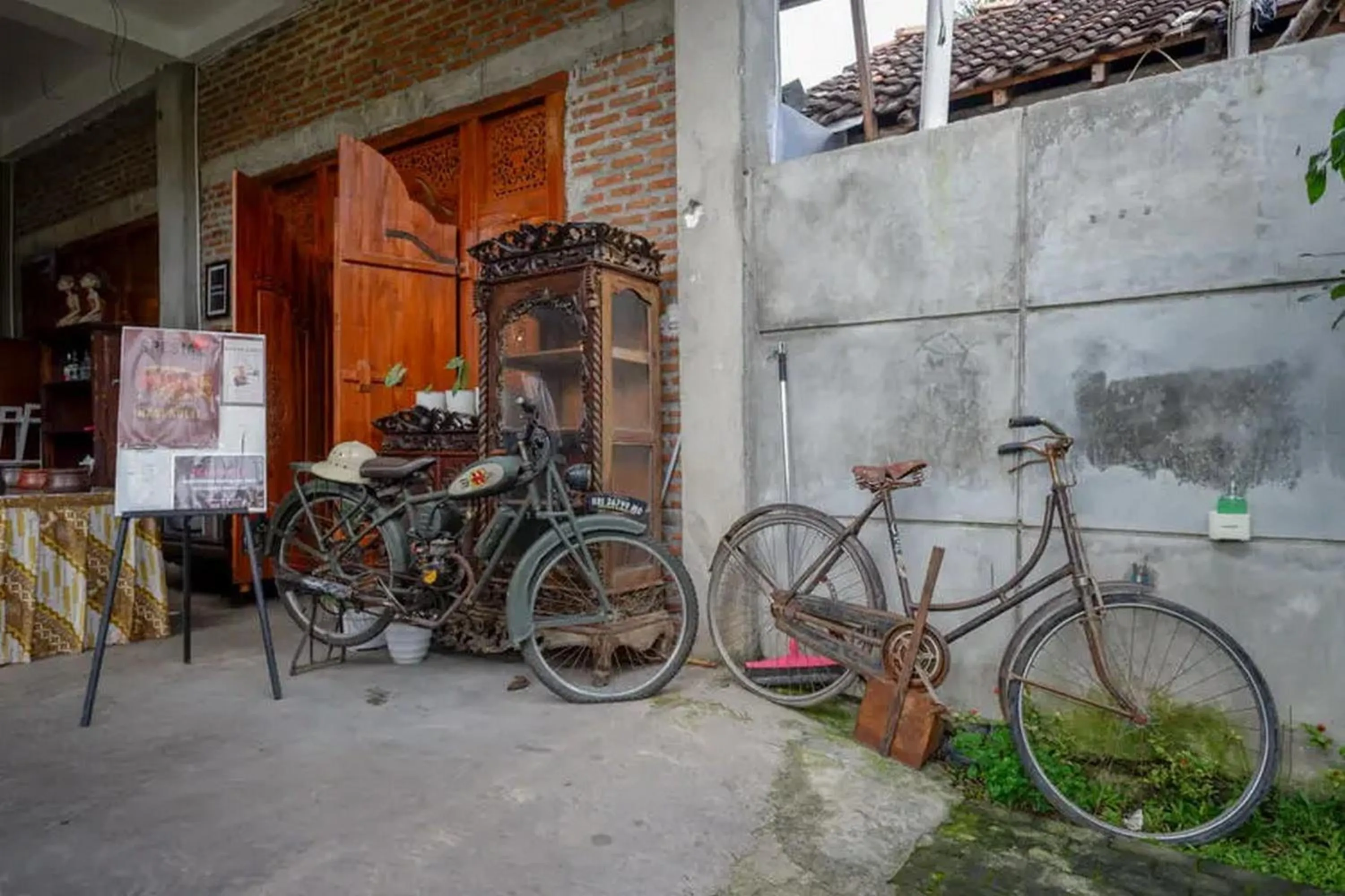 Cycling in Griya Mataram Kotagede Mitra RedDoorz