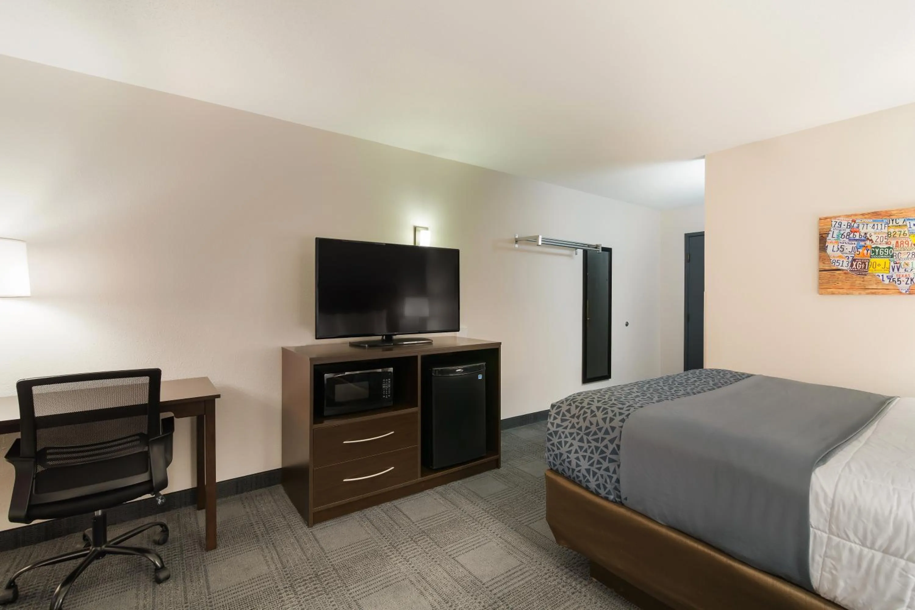 Bedroom, Bed in Econo Lodge Williston