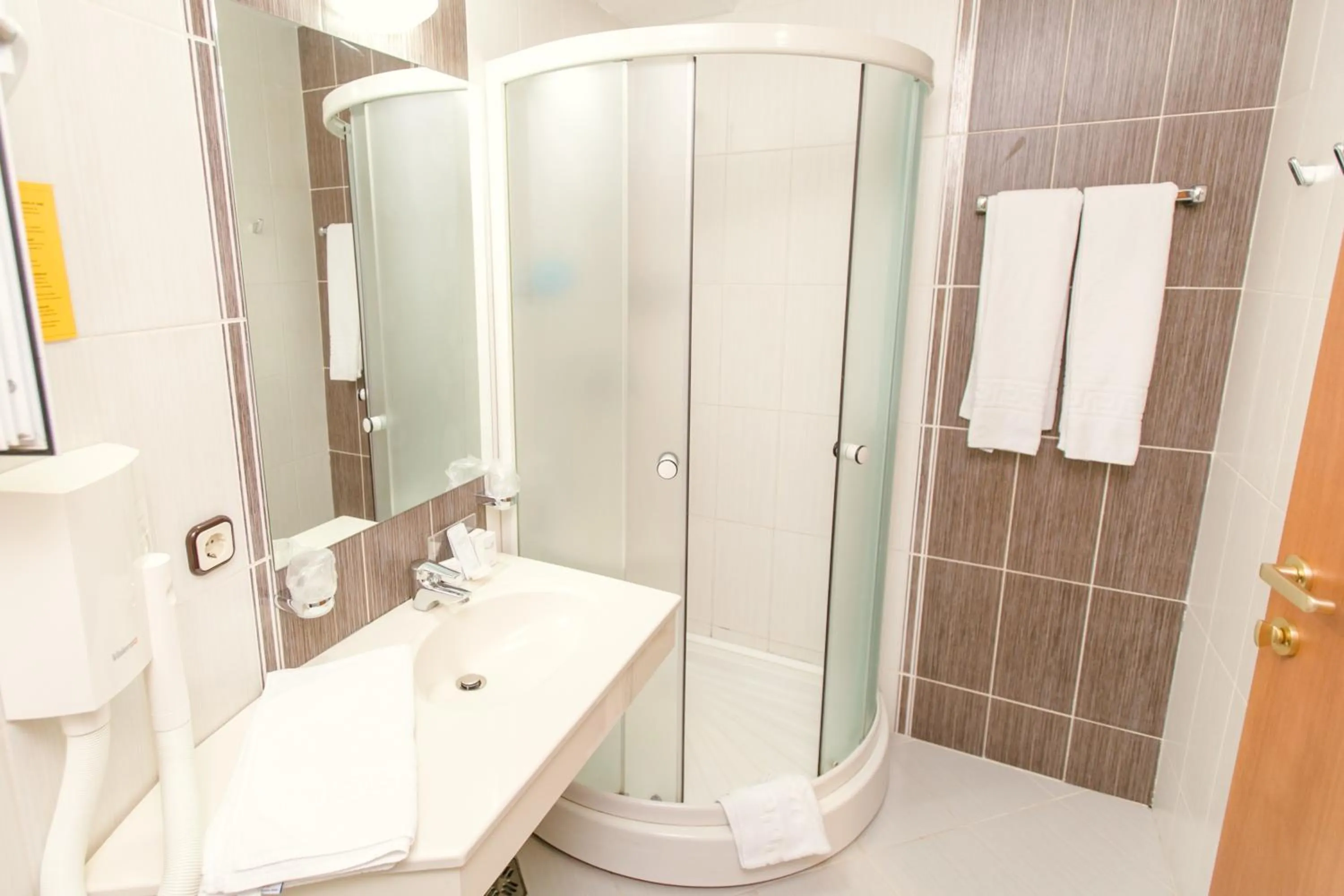 Bathroom in Hotel International