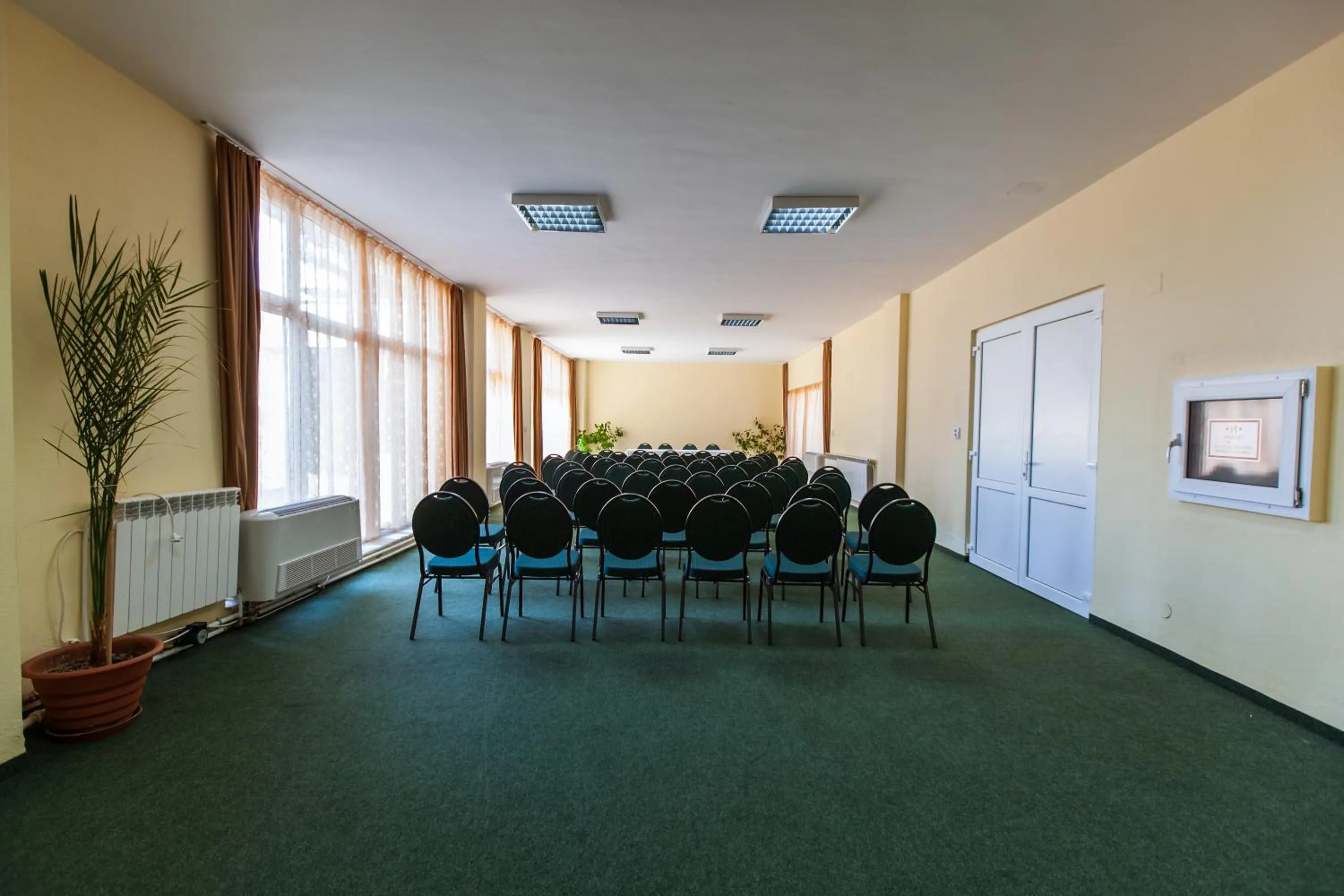 Business facilities in Hotel Poienița