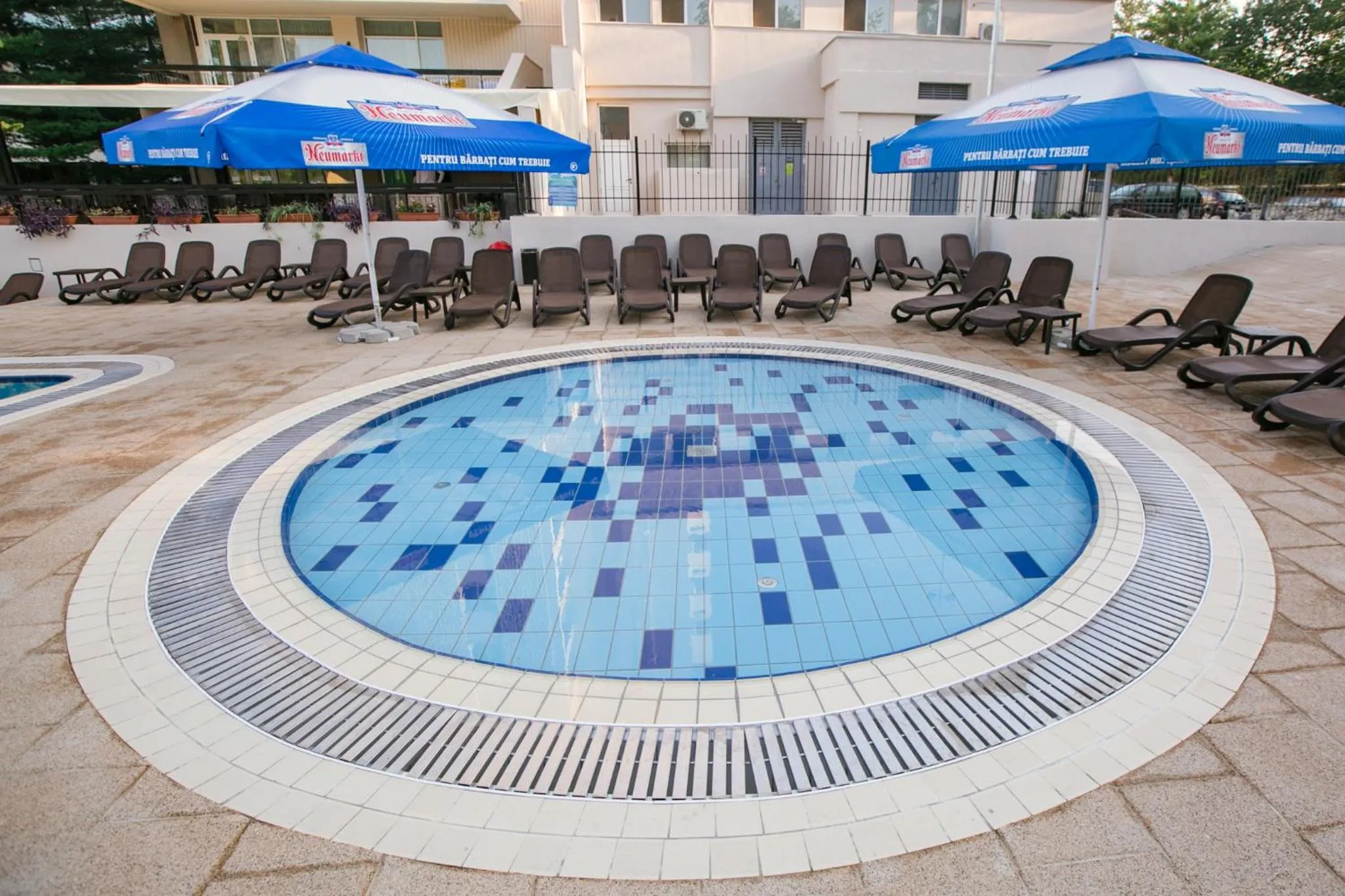 Swimming pool in Hotel Poienița