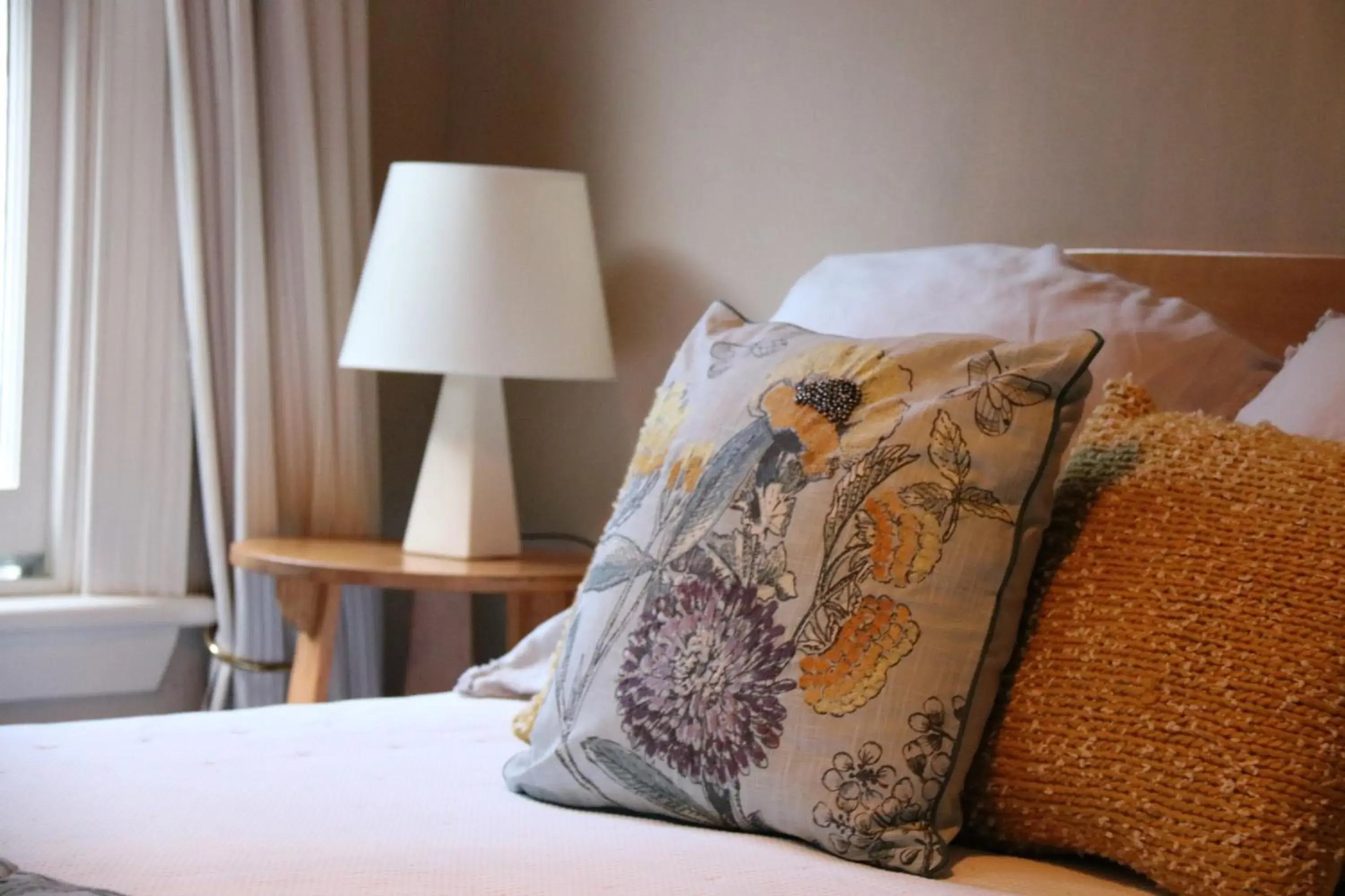 Queen Room with Garden View in The Point B&B Queen Room with Garden View in The Point B&B