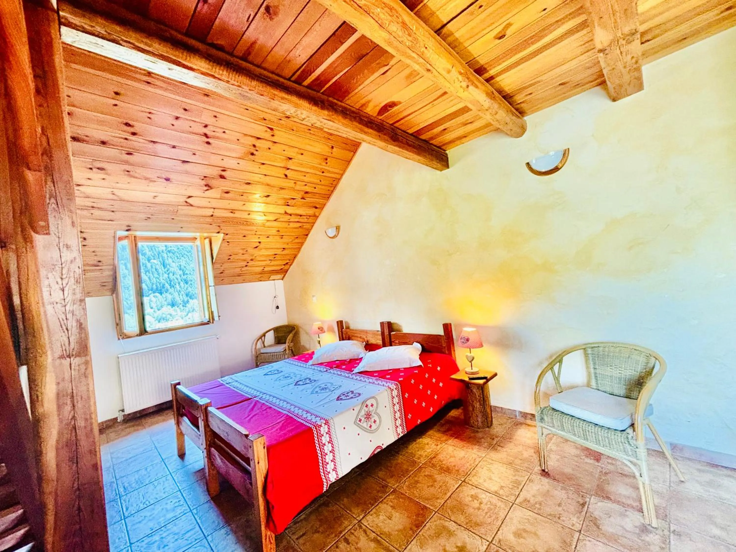 Bed in Chambres d'hôtes l'Abondance