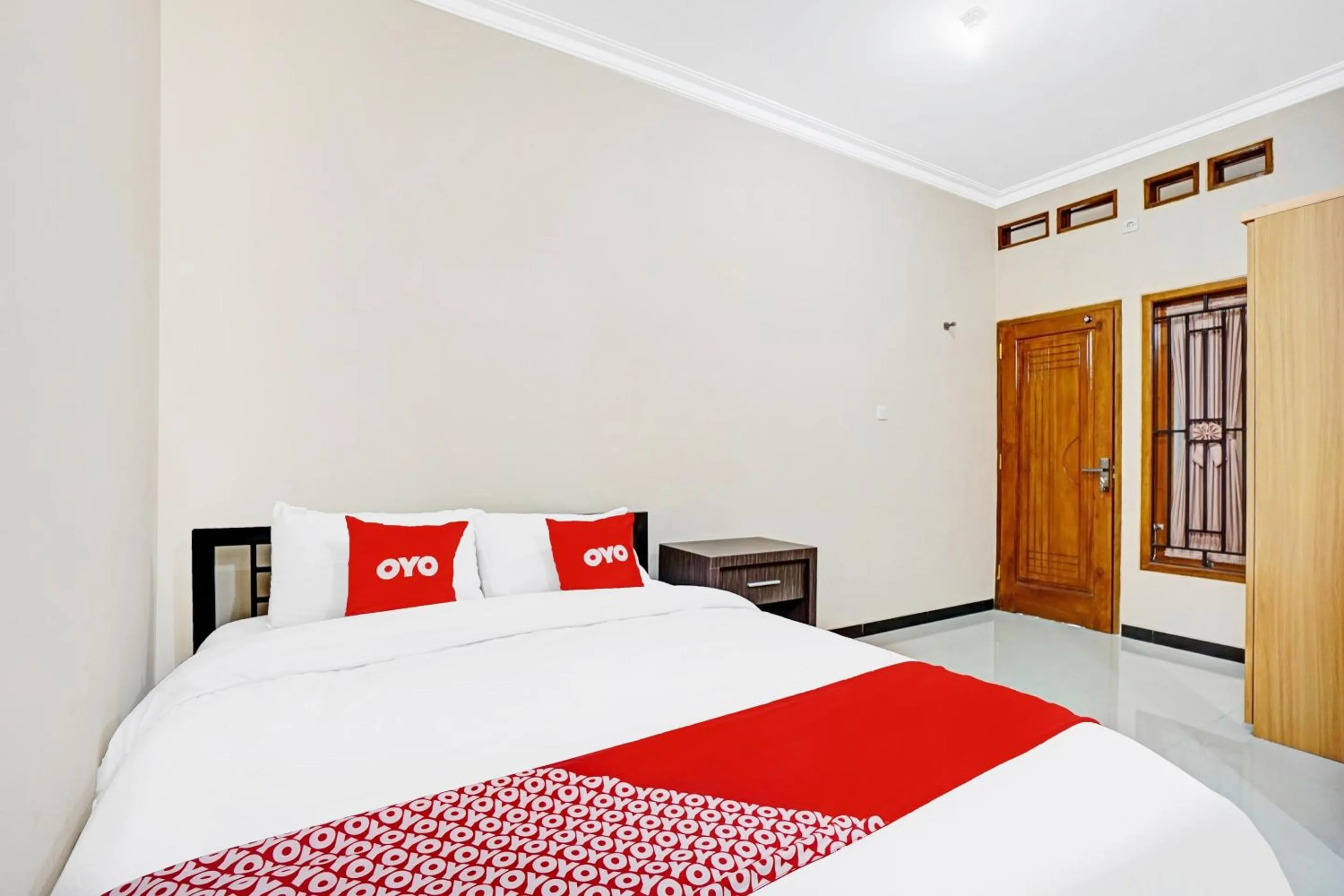 Bedroom, Bed in Hotel O Avisha Guest House Syariah