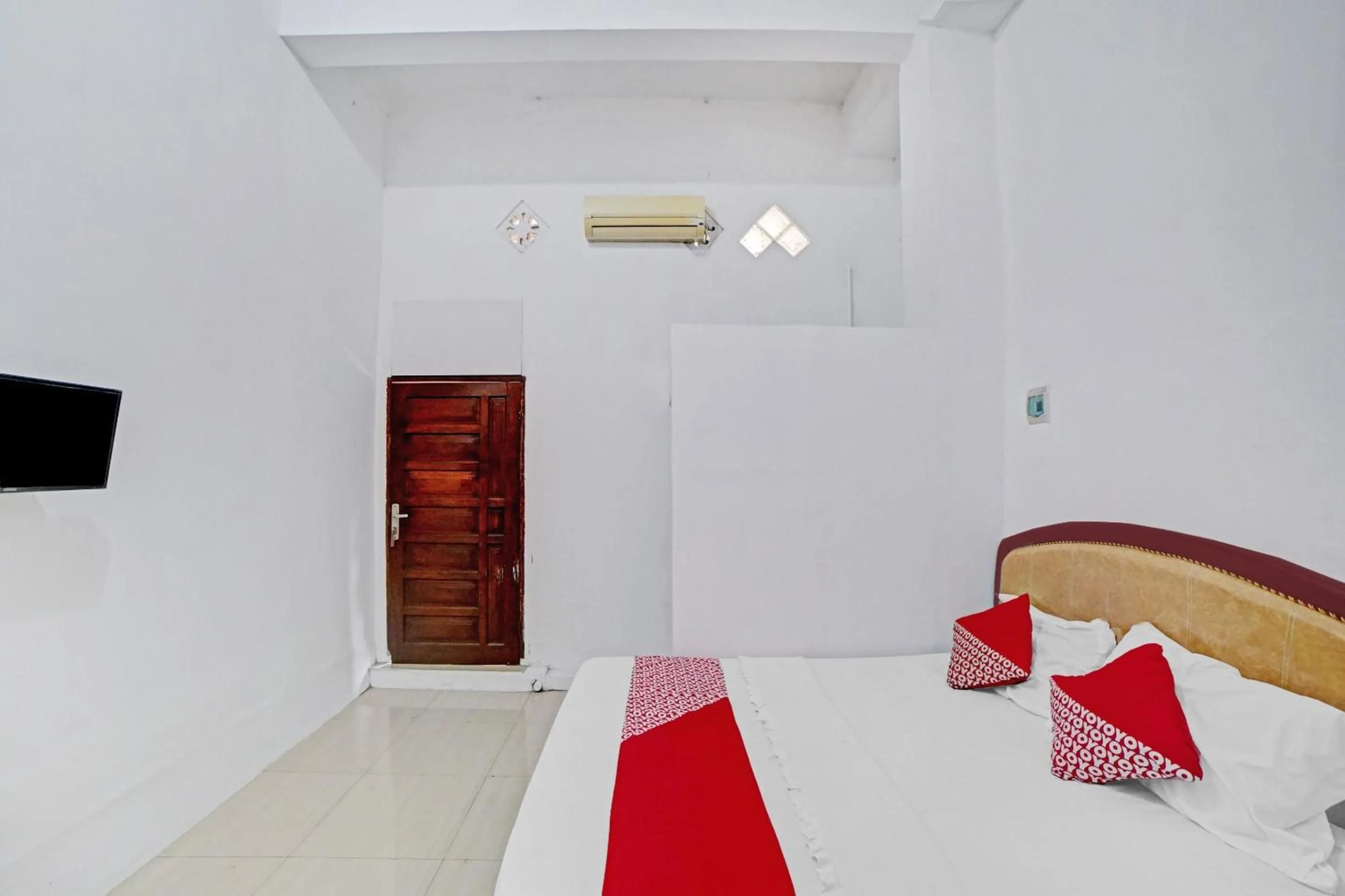 Bedroom, Bed in Hotel O Sepakat Guest House