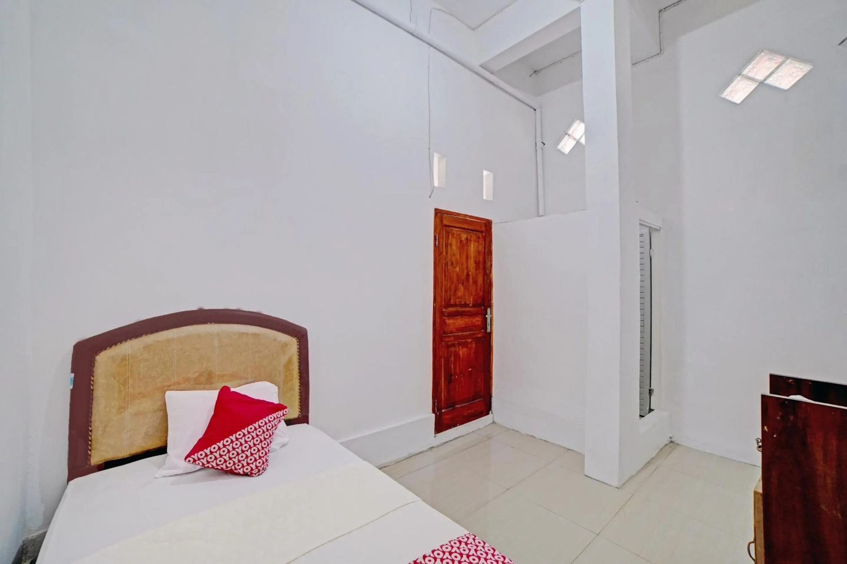 Bedroom, Bed in Hotel O Sepakat Guest House