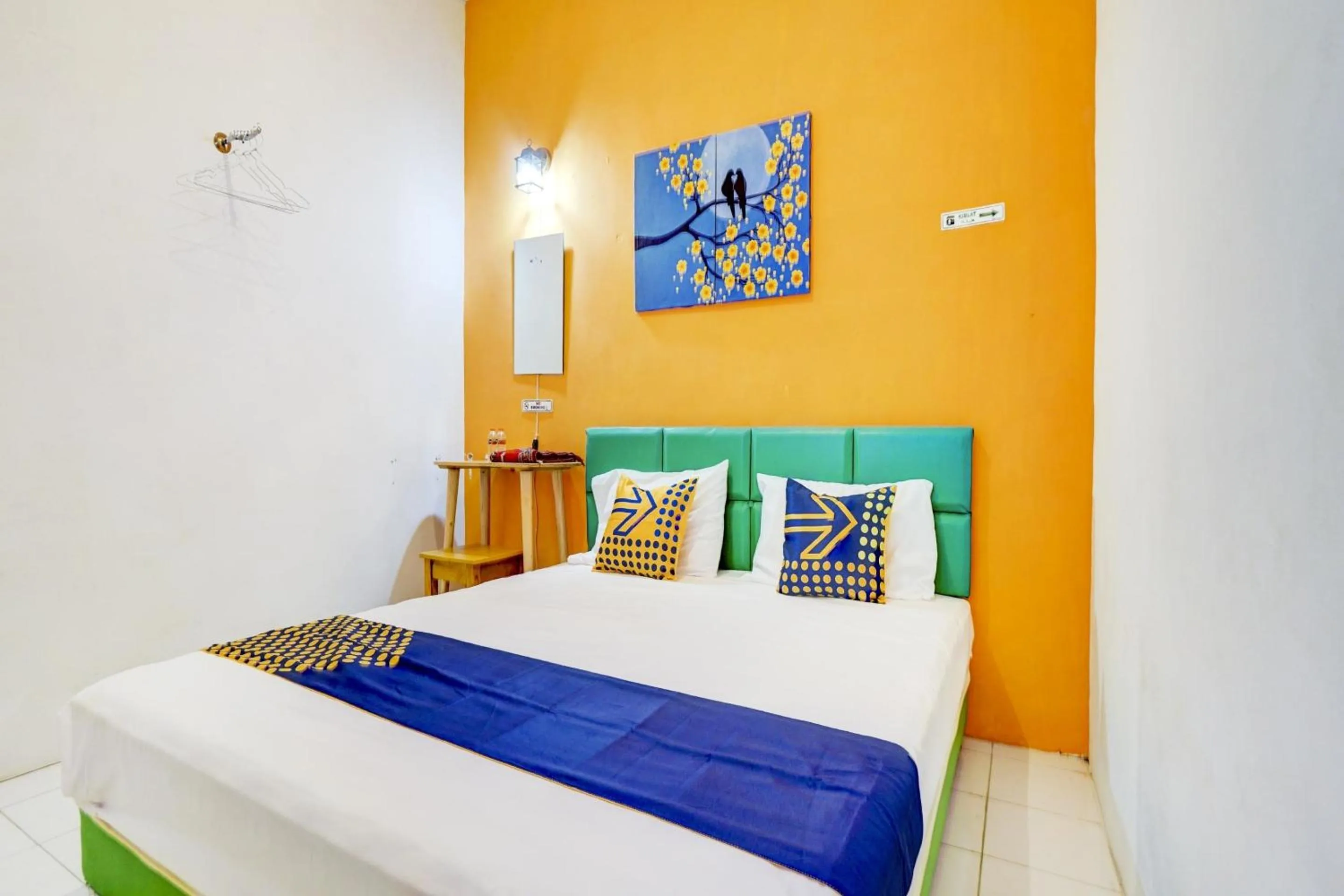 Bedroom in Hotel O Edotel Tebe Syariah