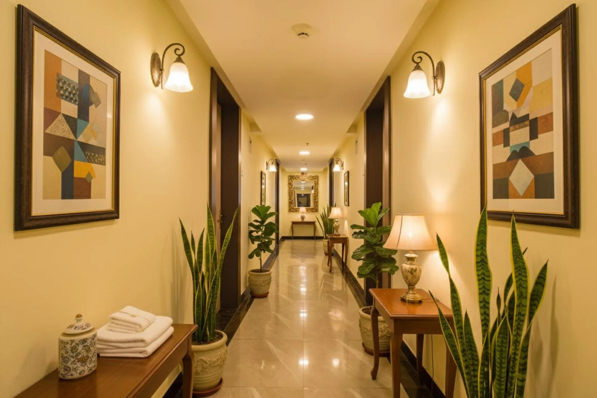 Lobby or reception in FabHotel Gargi Inn - Near Balewadi Stadium