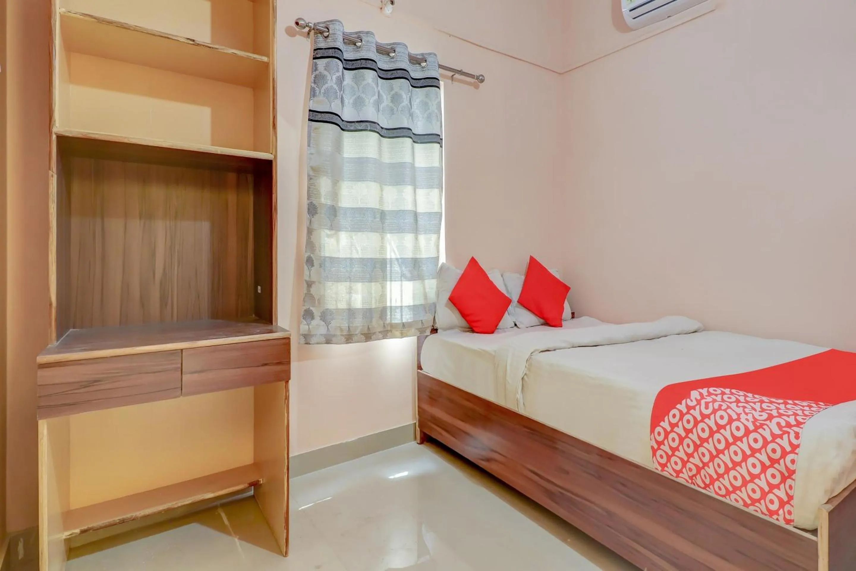 Bedroom, Bed in Hotel O by OYO Sidhu Kanhu & Banquet