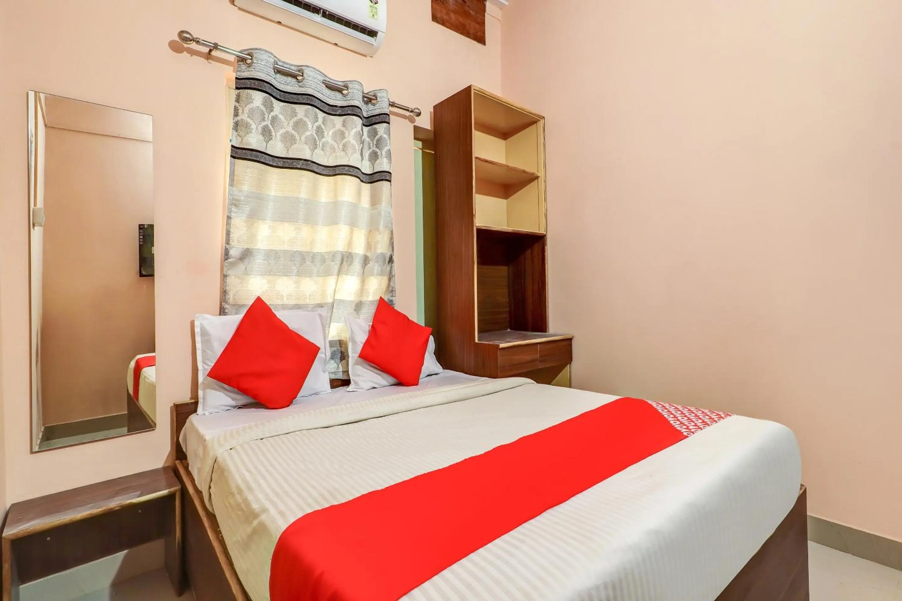 Bedroom, Bed in Hotel O by OYO Sidhu Kanhu & Banquet