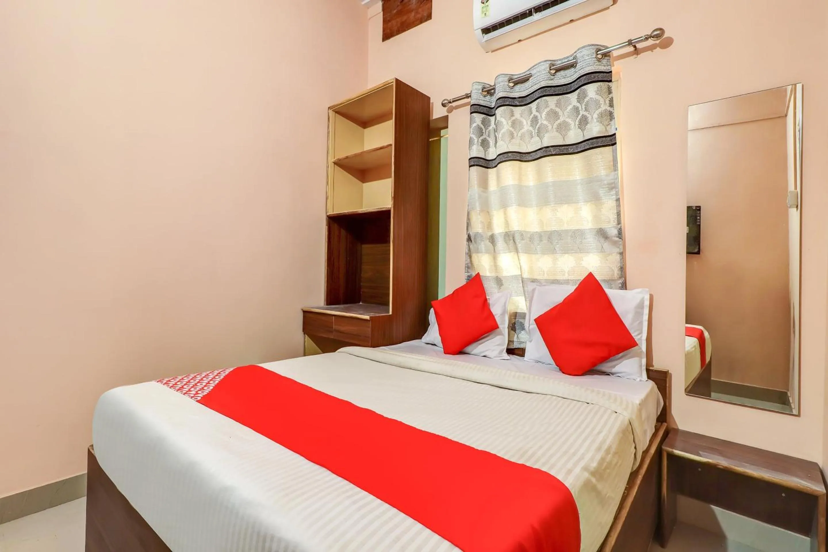 Bedroom, Bed in Hotel O by OYO Sidhu Kanhu & Banquet