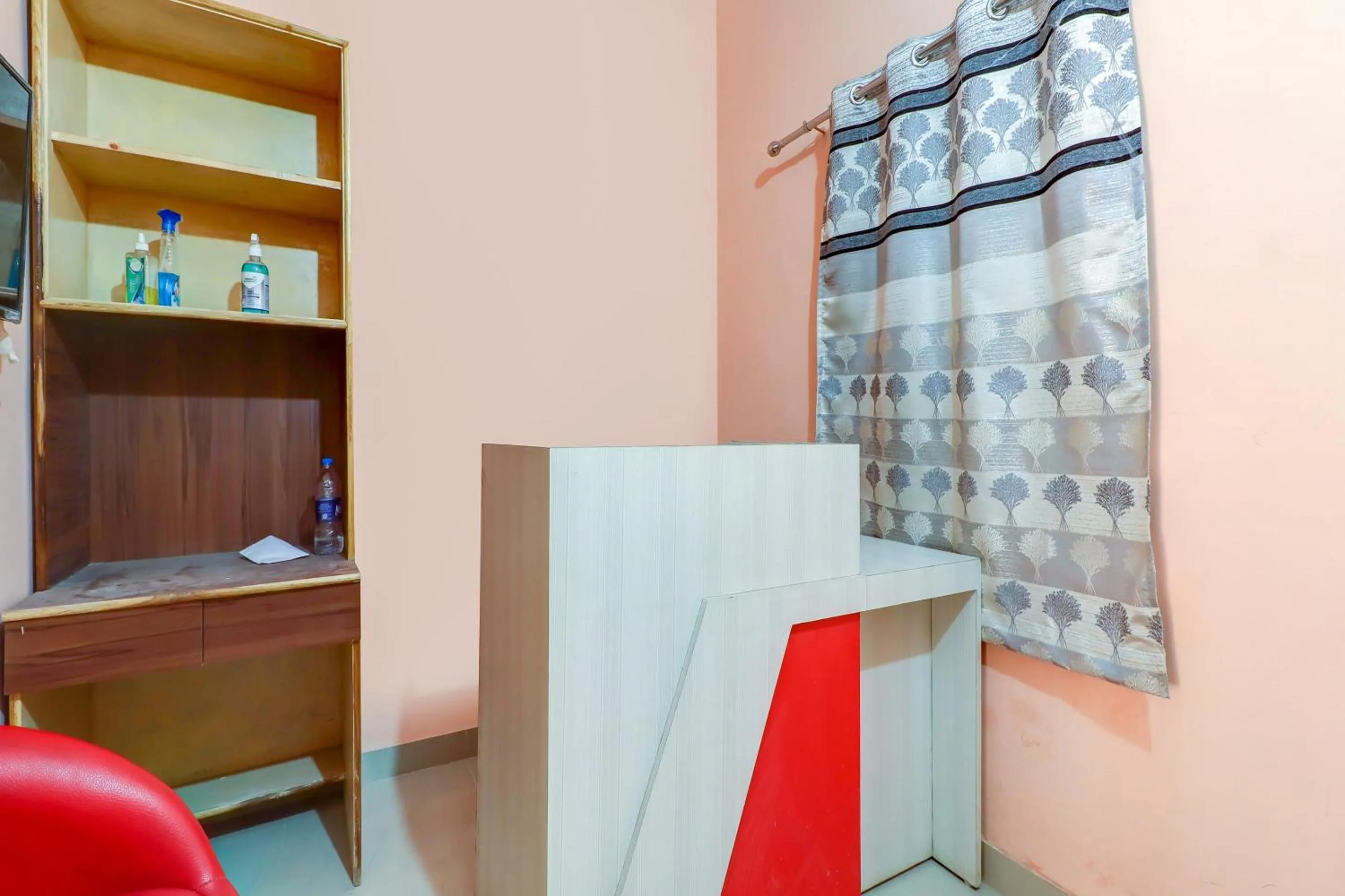 Lobby or reception in Hotel O by OYO Sidhu Kanhu & Banquet