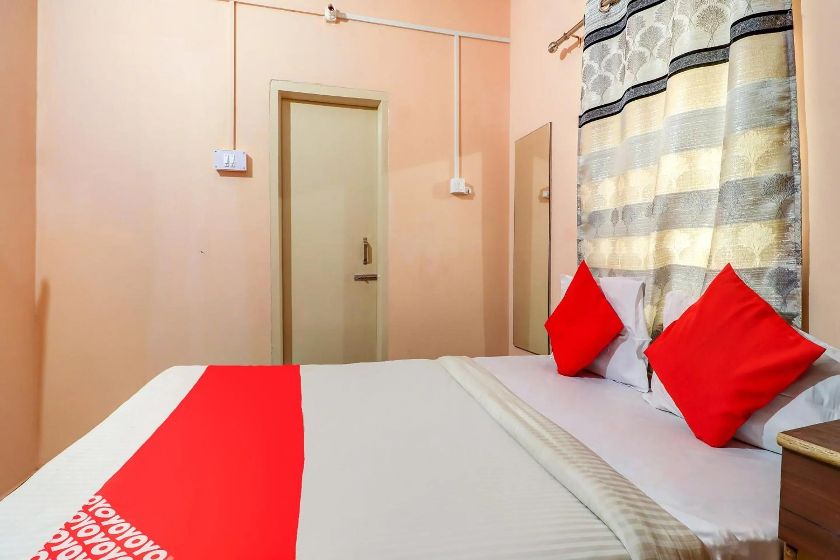 Bedroom, Bed in Hotel O by OYO Sidhu Kanhu & Banquet