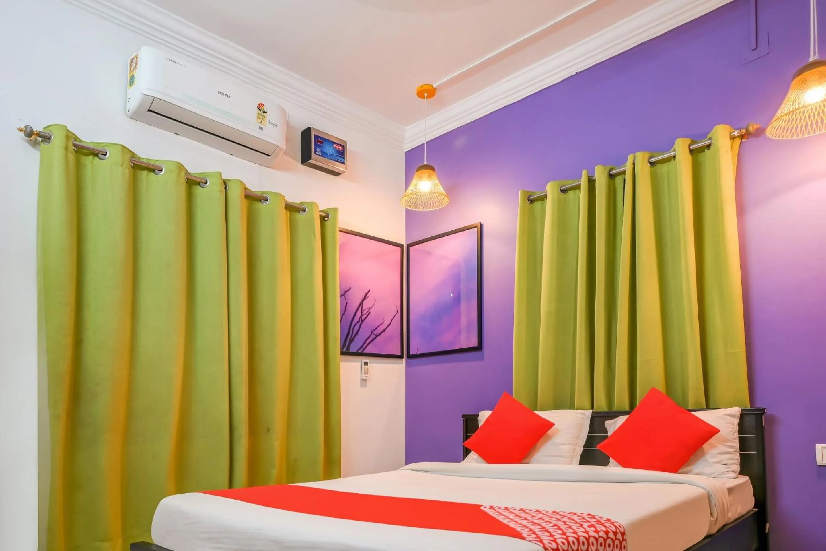 Bedroom in Hotel O DREAM INN