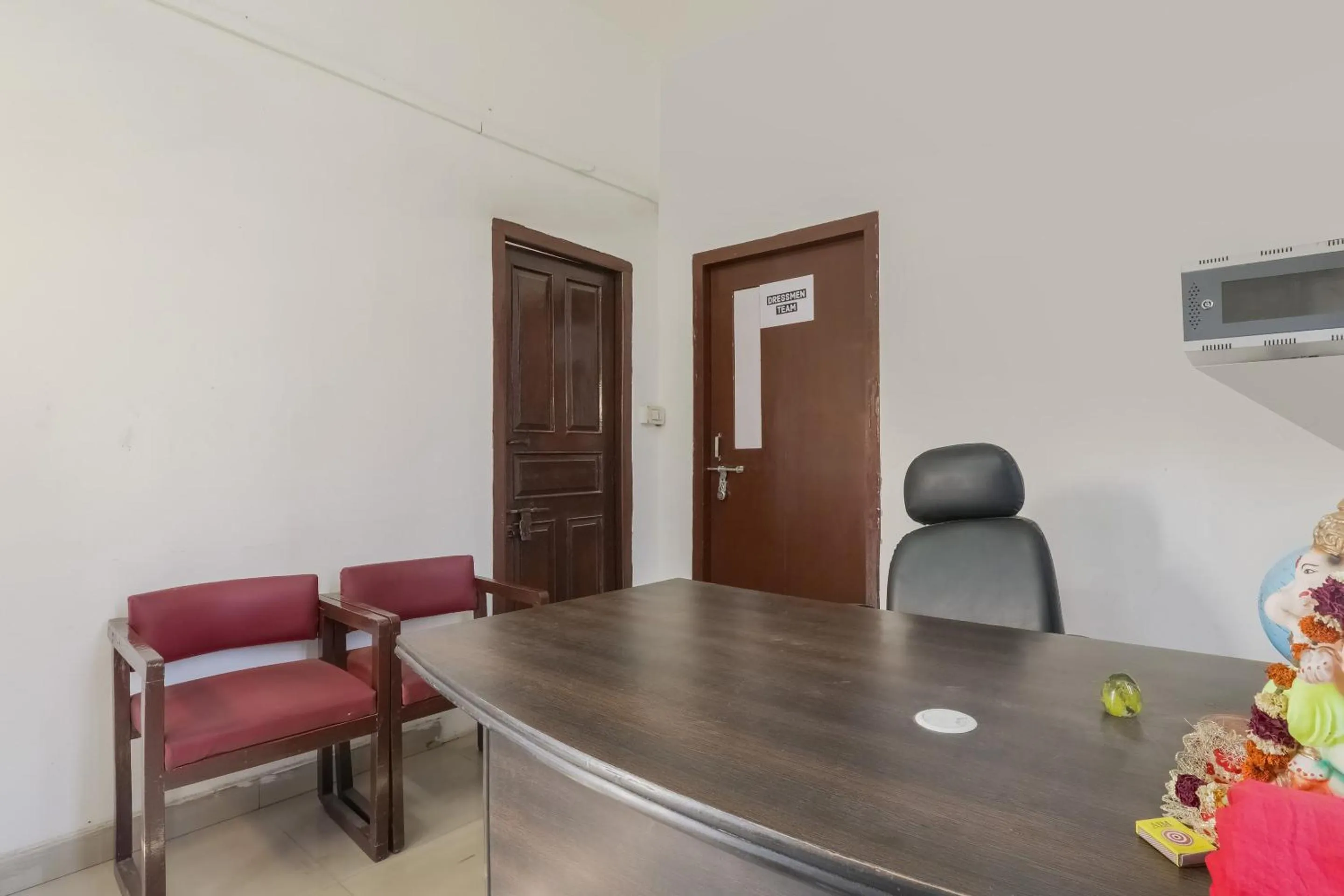 Lobby or reception in SPOT ON Sahyadri Inn