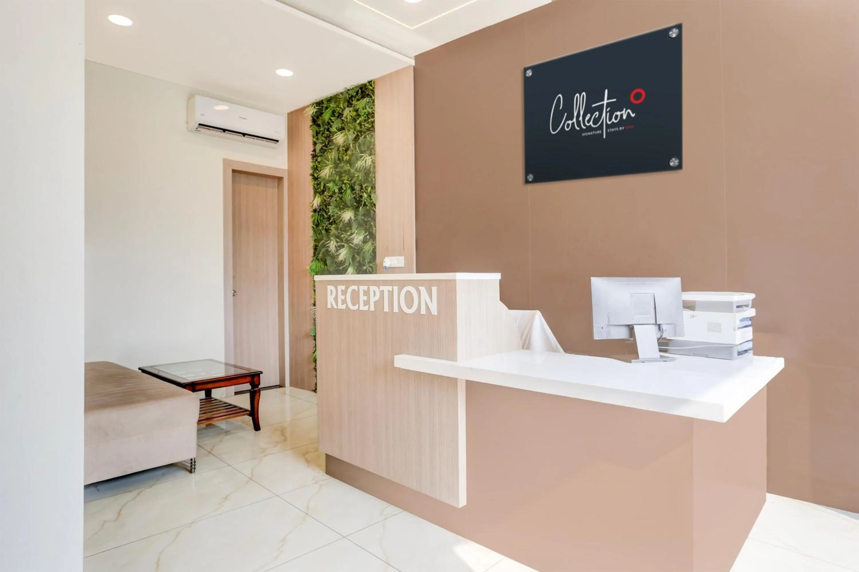 Lobby or reception in Super Collection O The Vidya Grand