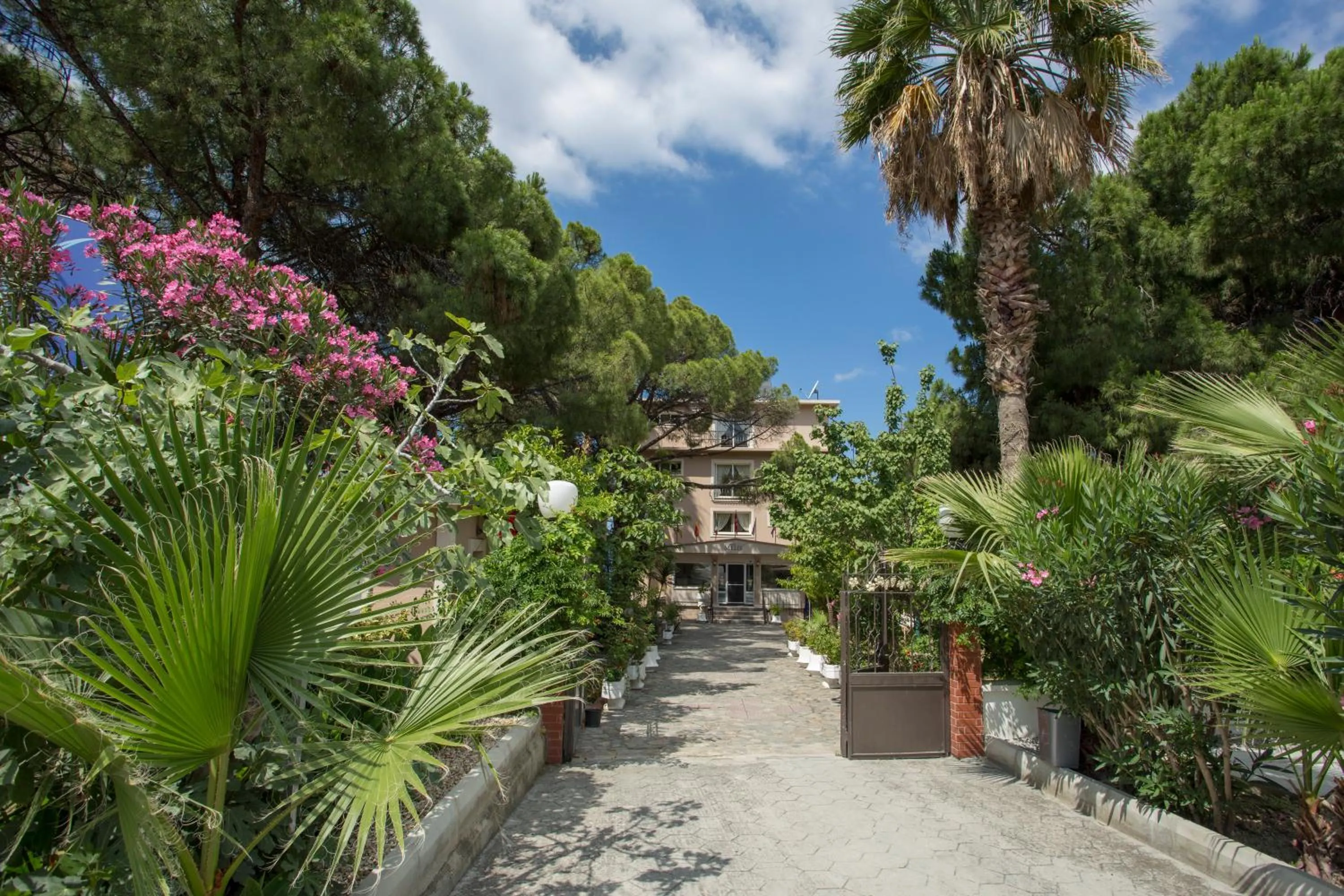 Facade/entrance in Melis Hotel Kusadasi