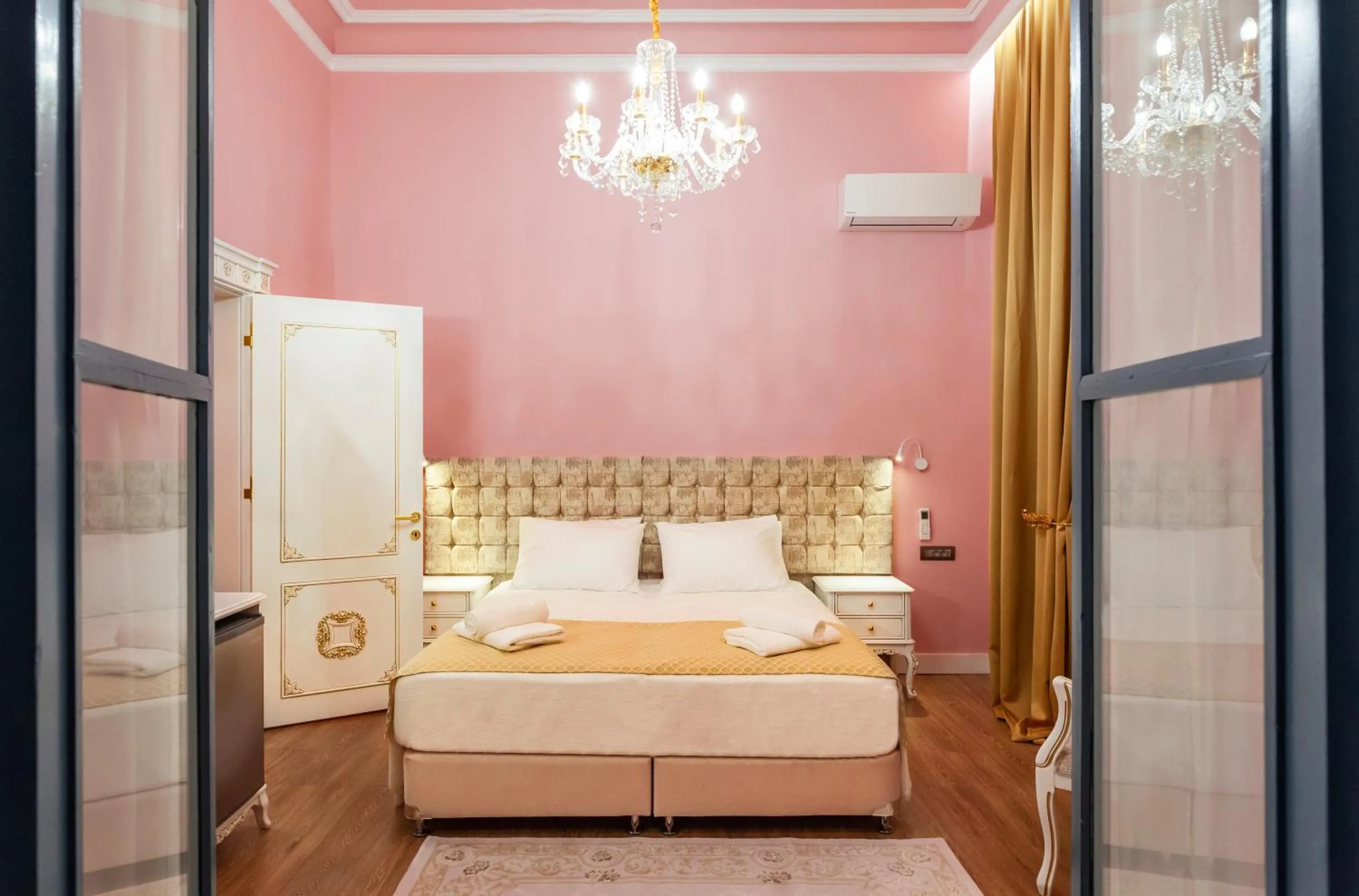 Bedroom, Bed in Via Villa Iliotti Rhodos