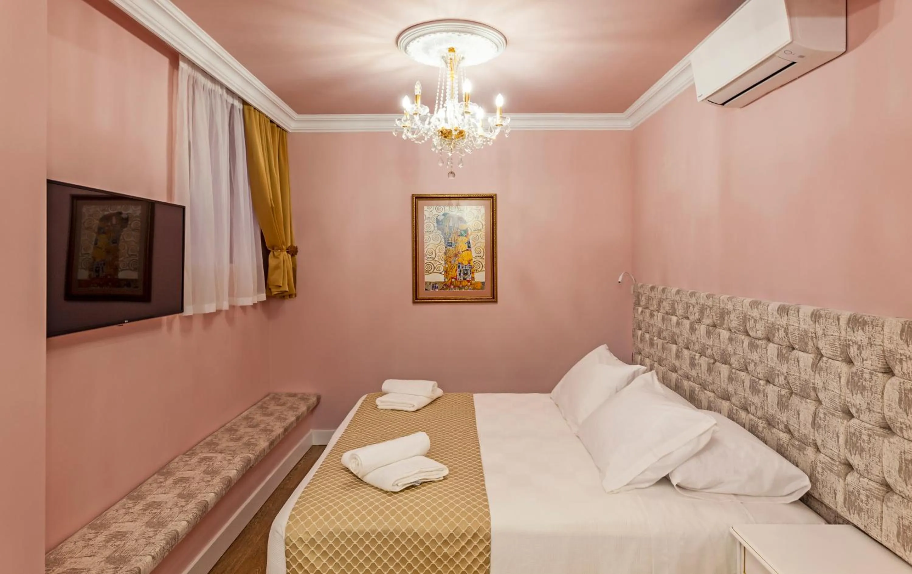 Bedroom, Bed in Via Villa Iliotti Rhodos