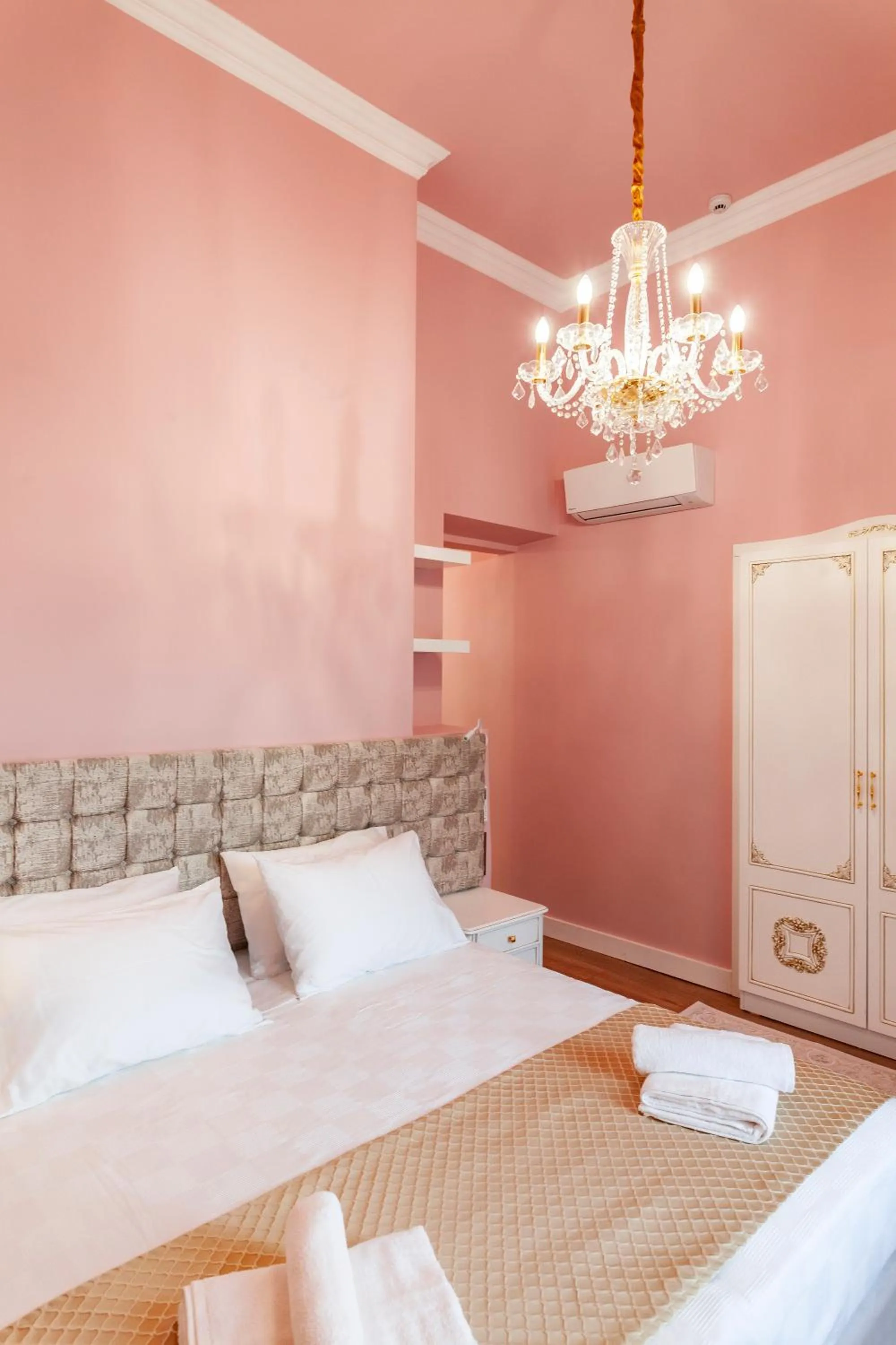 Bedroom, Bed in Via Villa Iliotti Rhodos