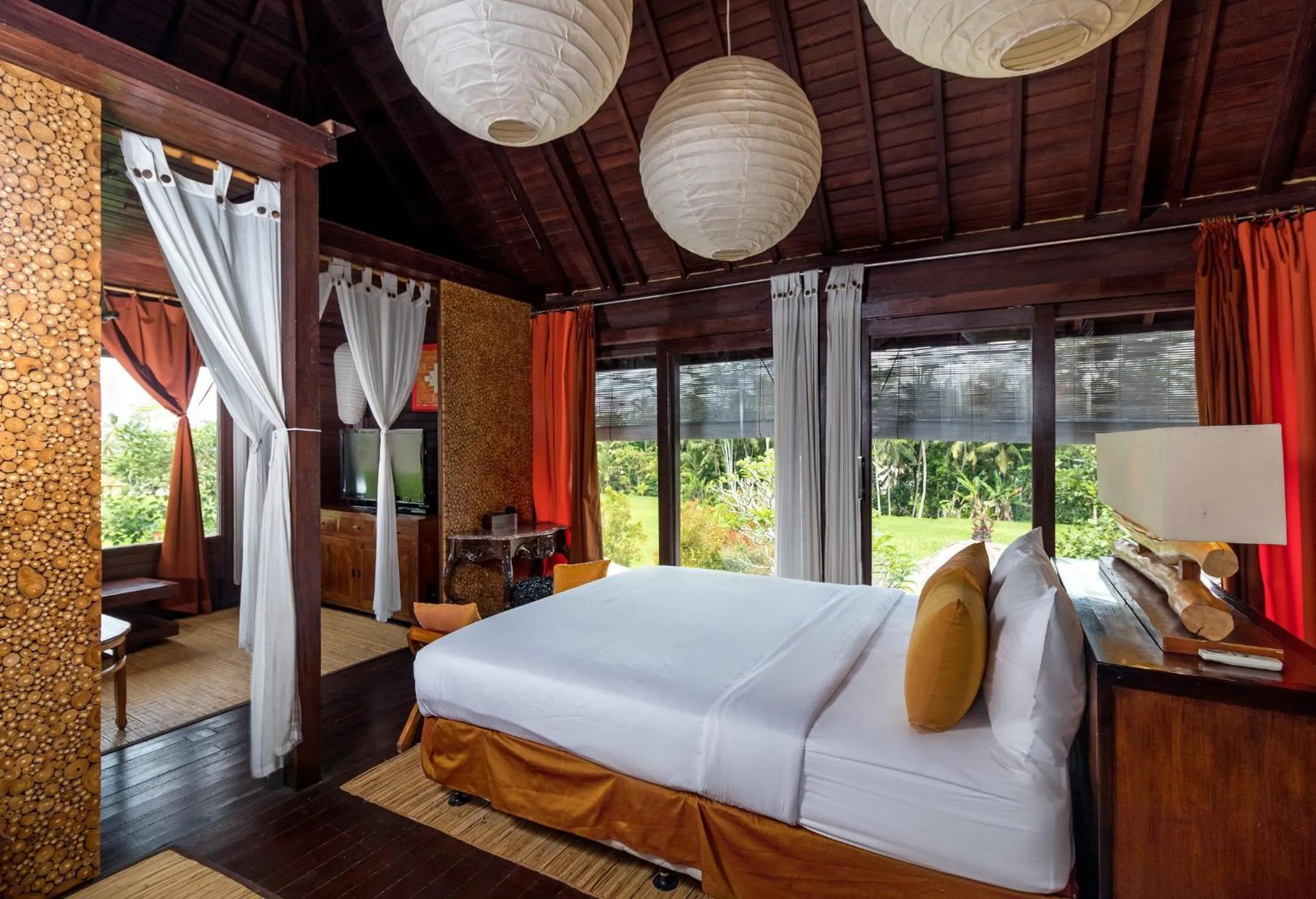 Bed in Villa Padi Menari