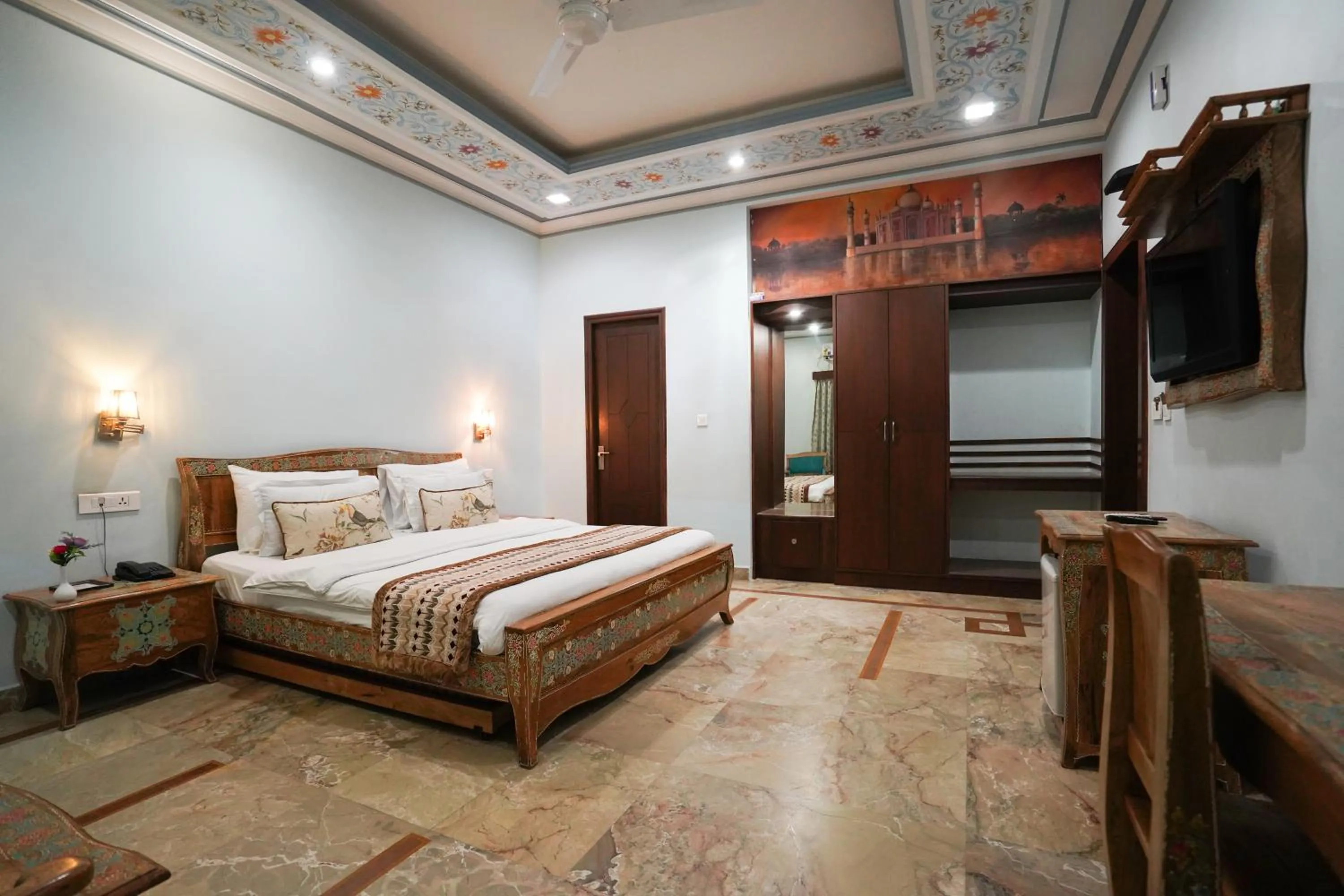 Bed in Marugarh Resort and Spa