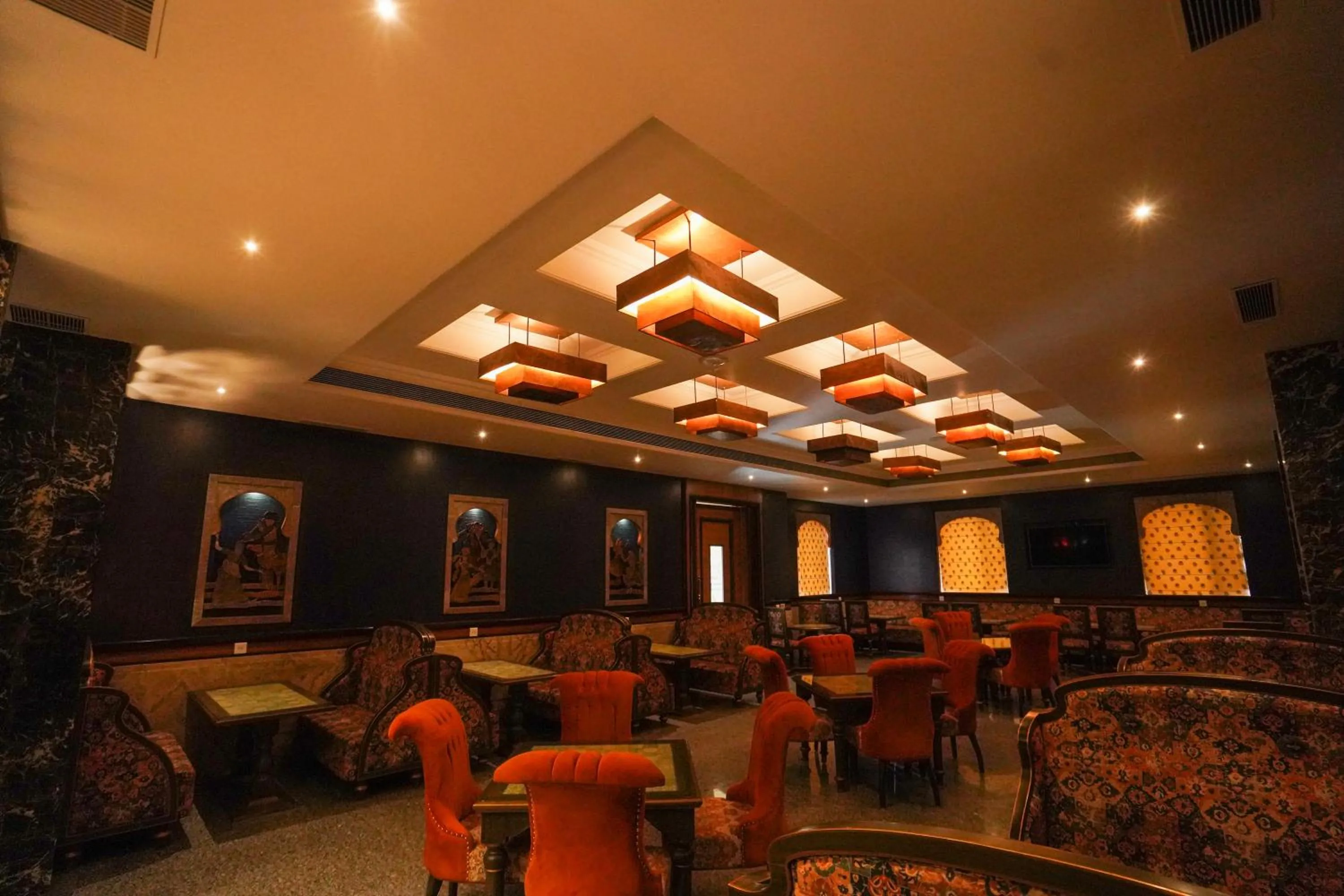 Restaurant/places to eat in Marugarh Resort and Spa