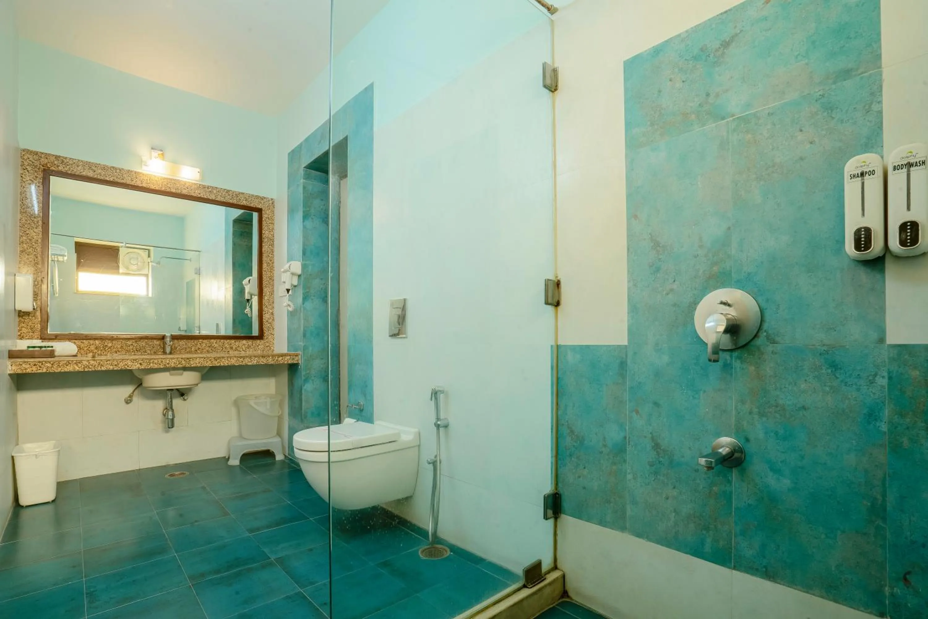 Shower in Marugarh Resort and Spa