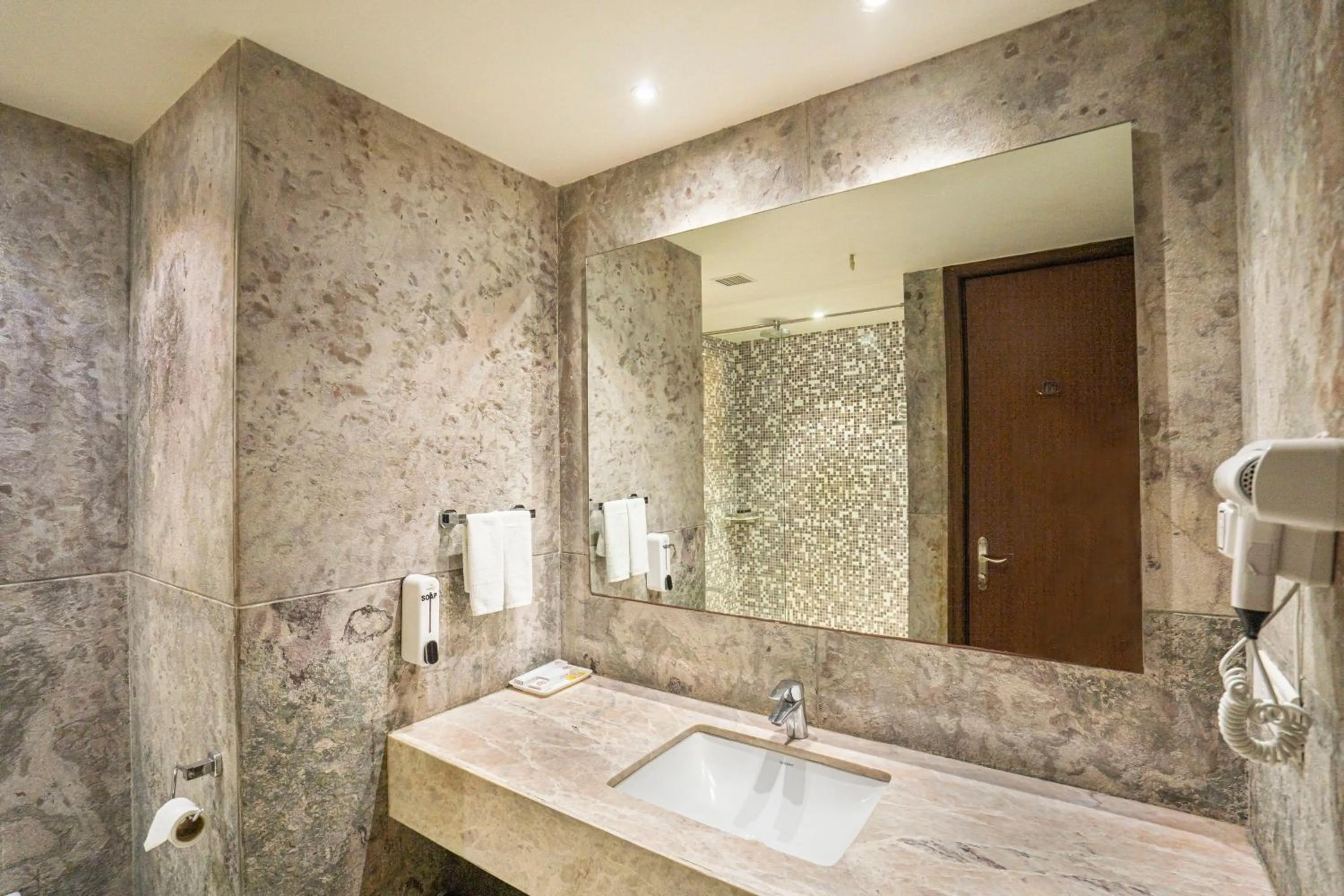 Bathroom in Marugarh Resort and Spa