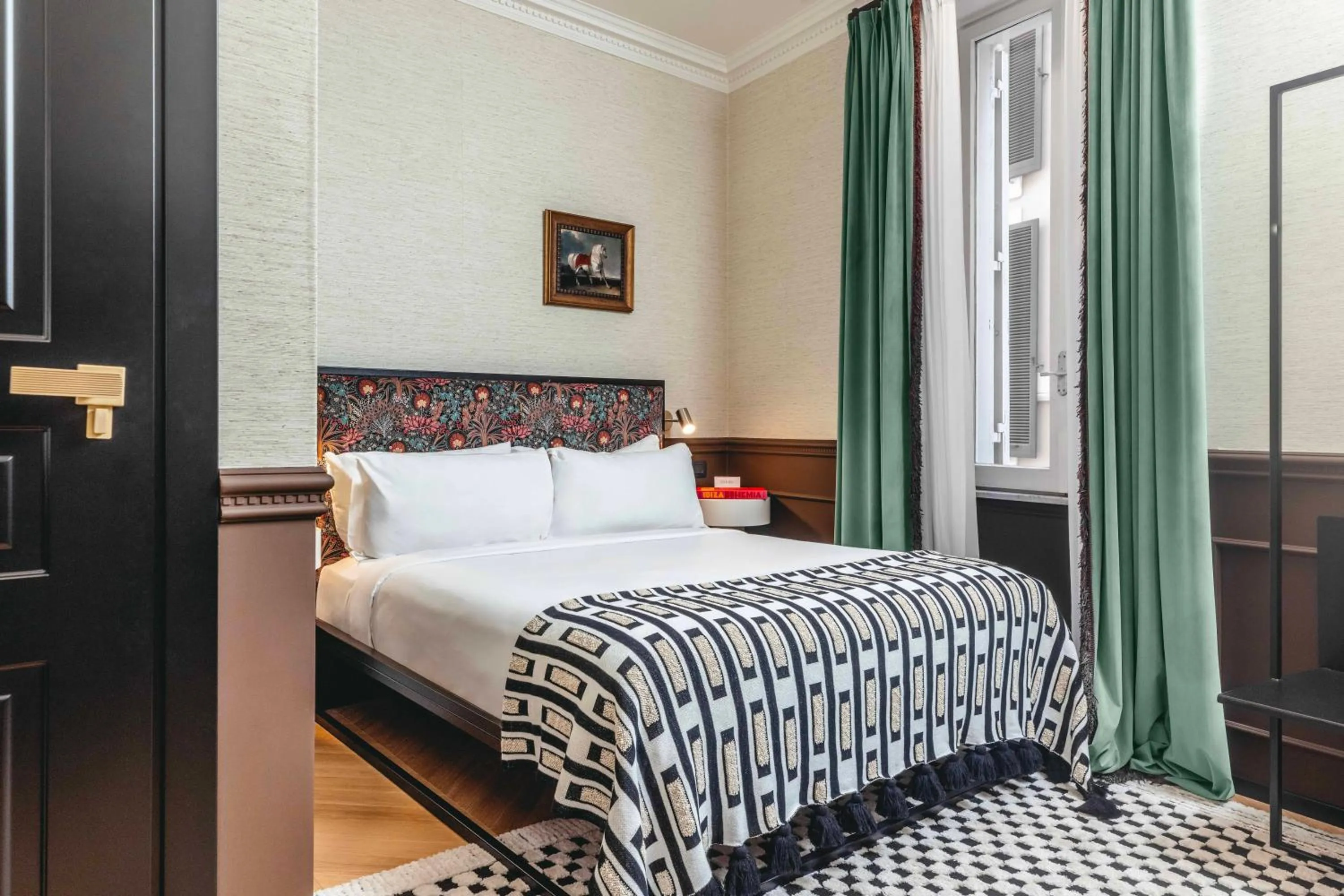 Bedroom, Bed in The Couper Colonna