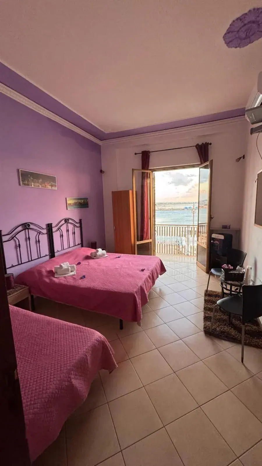 Family Room in Beb al porto da joseph Family Room in Beb al porto da joseph