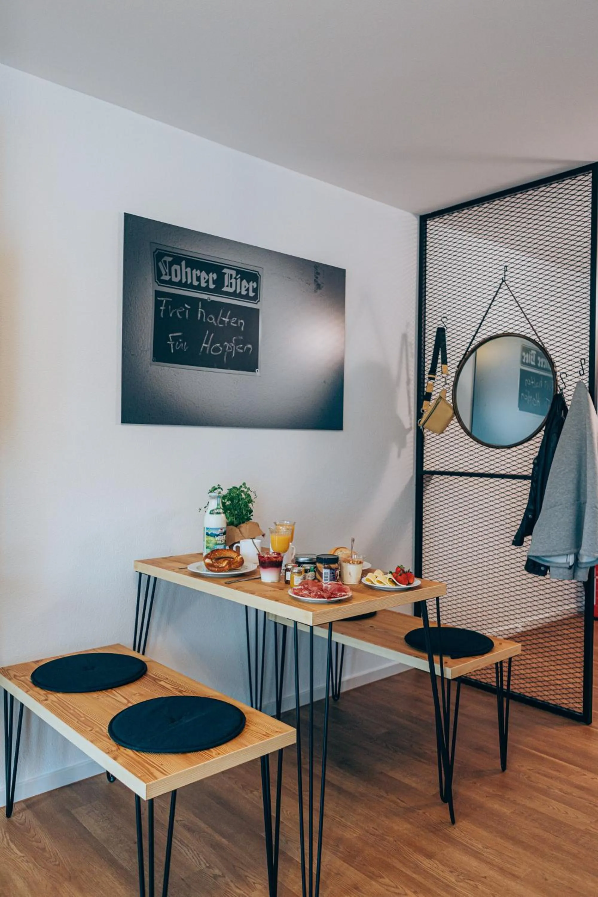 Photo of the whole room in Weekly Boardinghouse