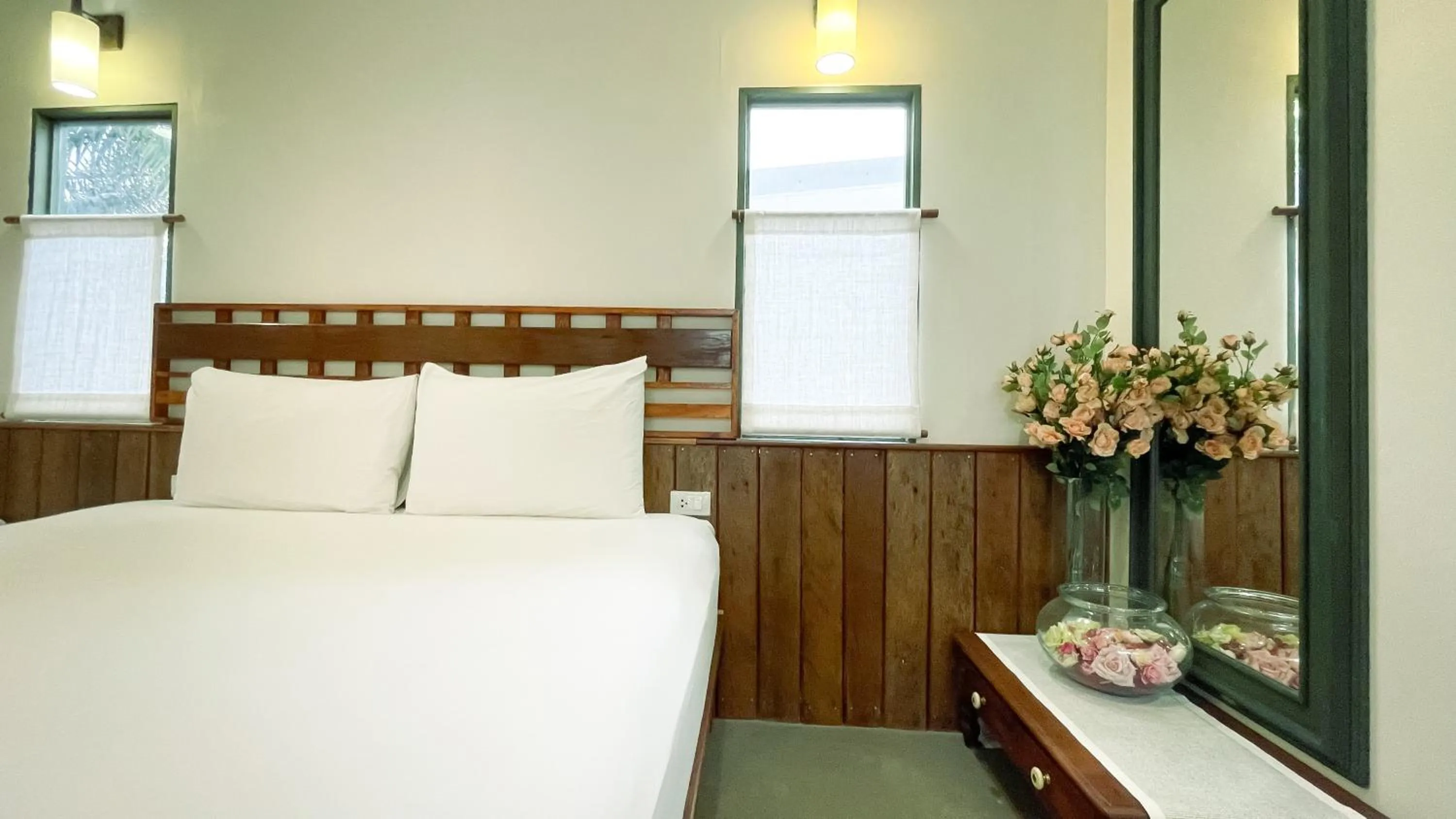 Bedroom, Bed in Rimsira