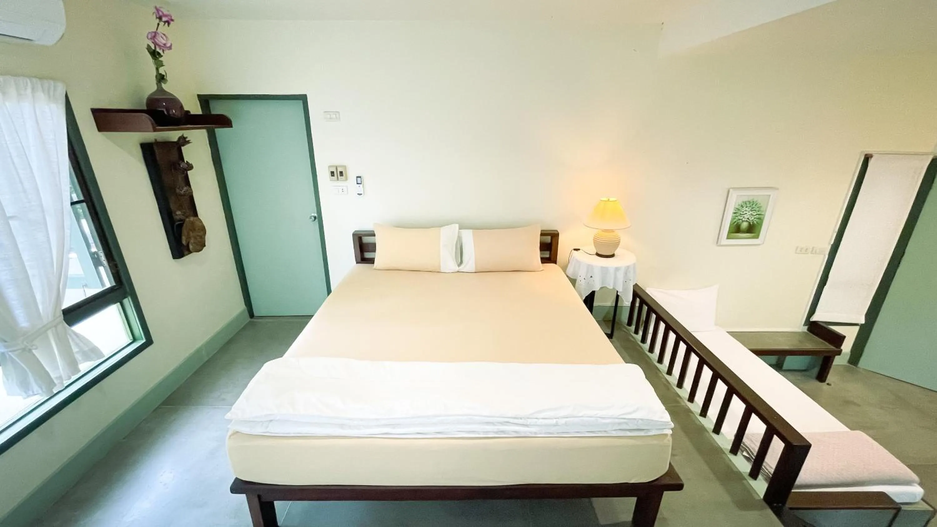 Bedroom, Bed in Rimsira