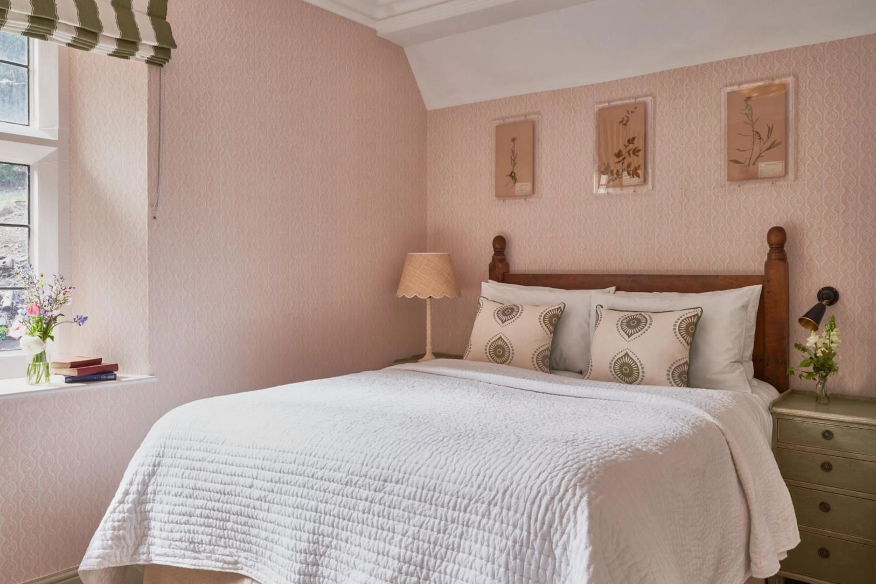 Bed in Wildhive Callow Hall