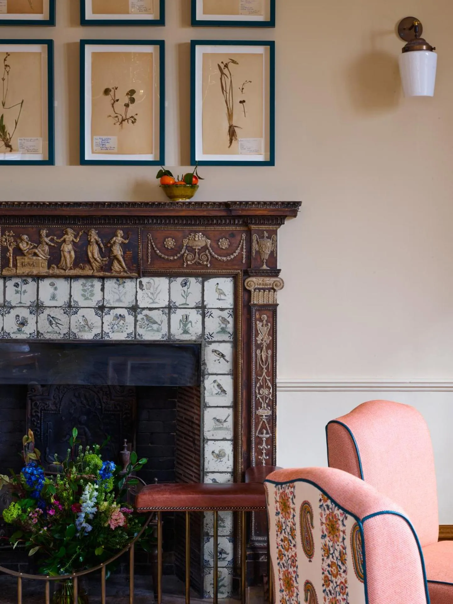 Lounge or bar in Wildhive Callow Hall