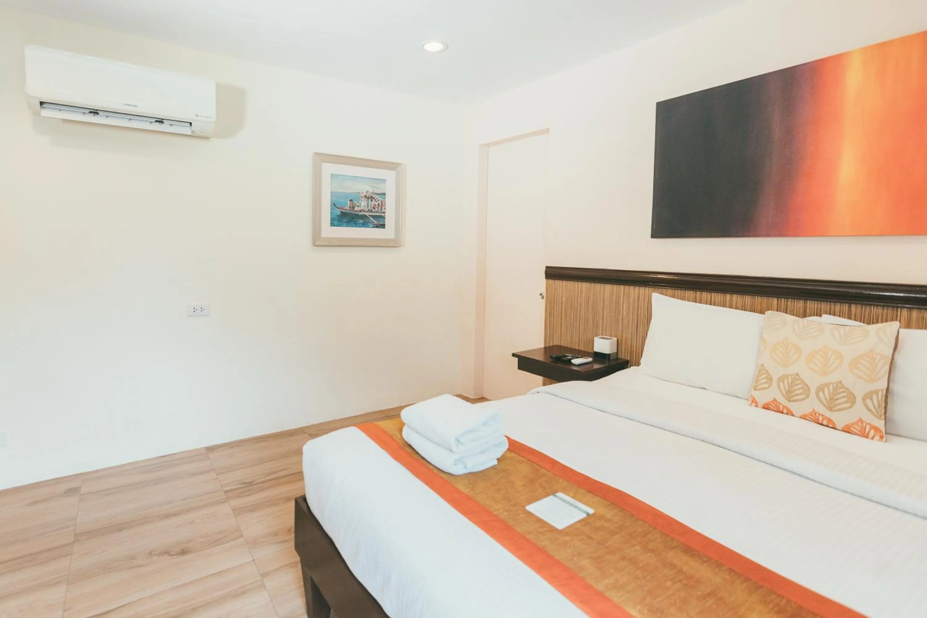 Bed in NS Royal Hotel