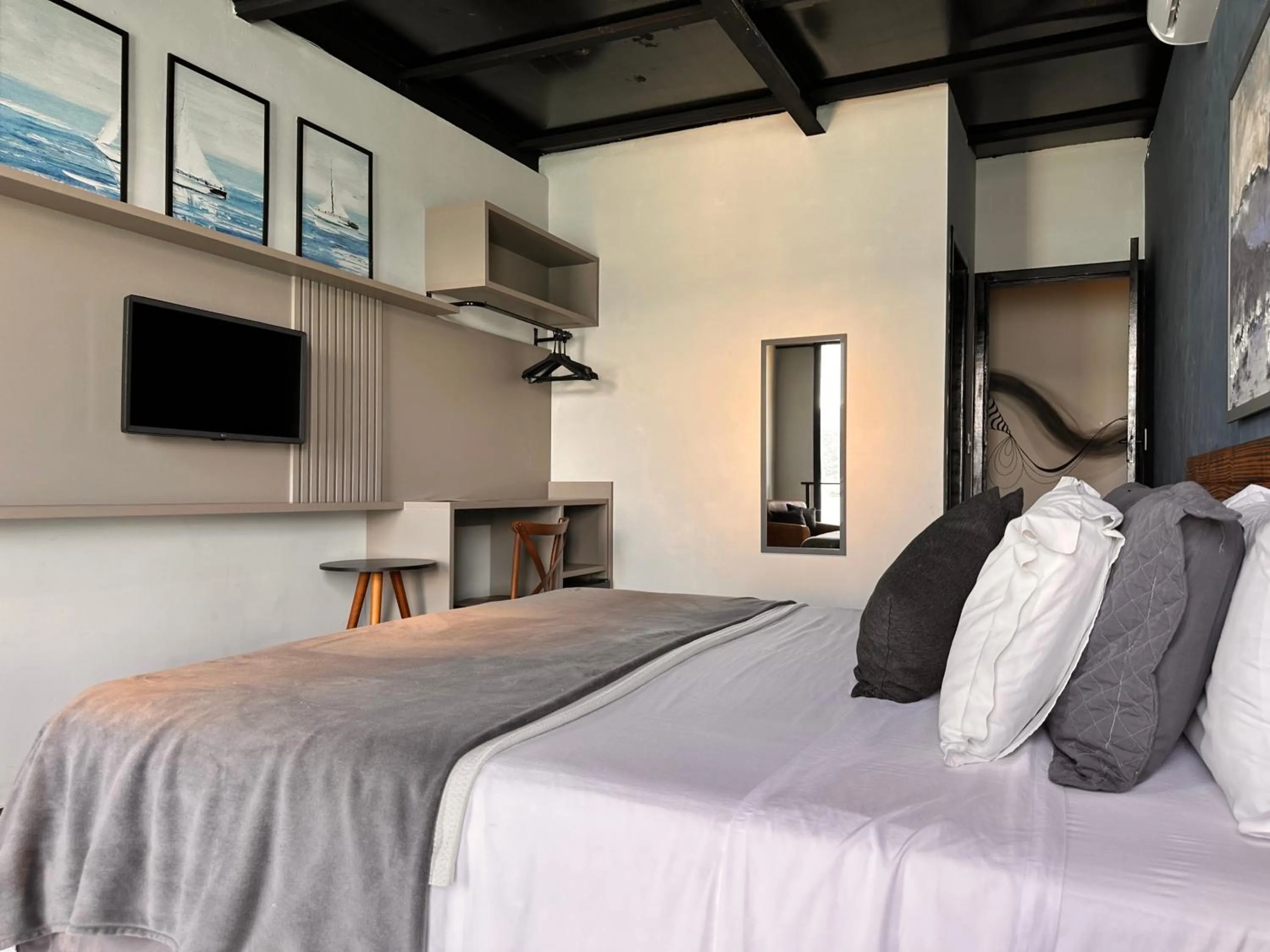 Bed in 1819 Marine Hotel