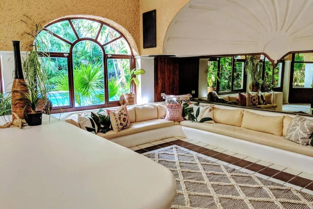 Living room in Steps to Ocean Huge Beach Villa Private Pool in Exclusive Fase 1 Playacar
