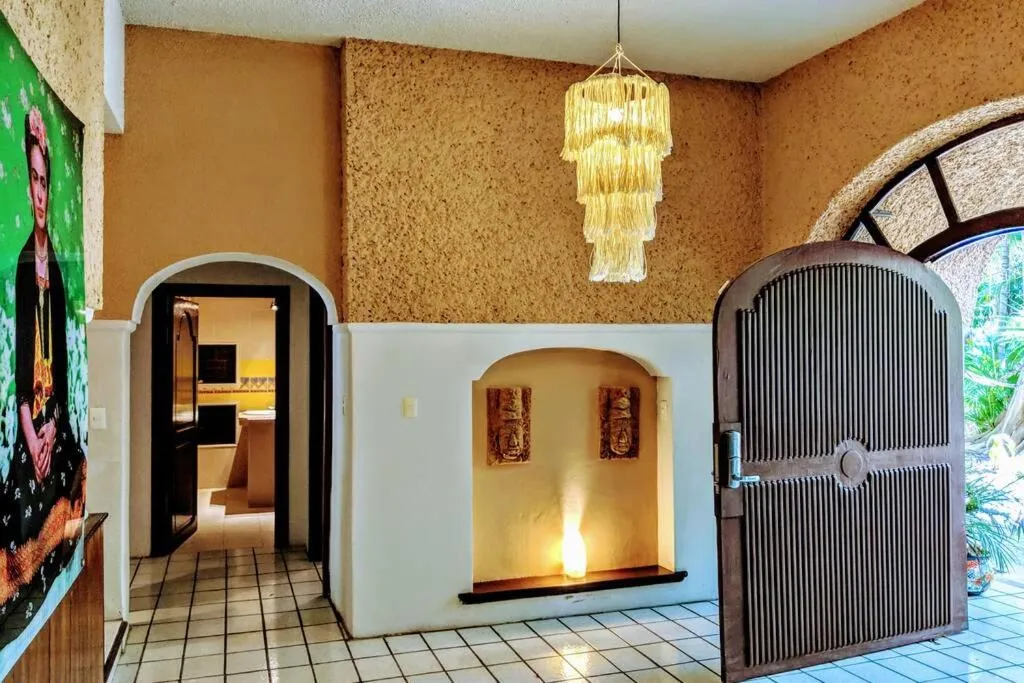 Facade/entrance in Steps to Ocean Huge Beach Villa Private Pool in Exclusive Fase 1 Playacar