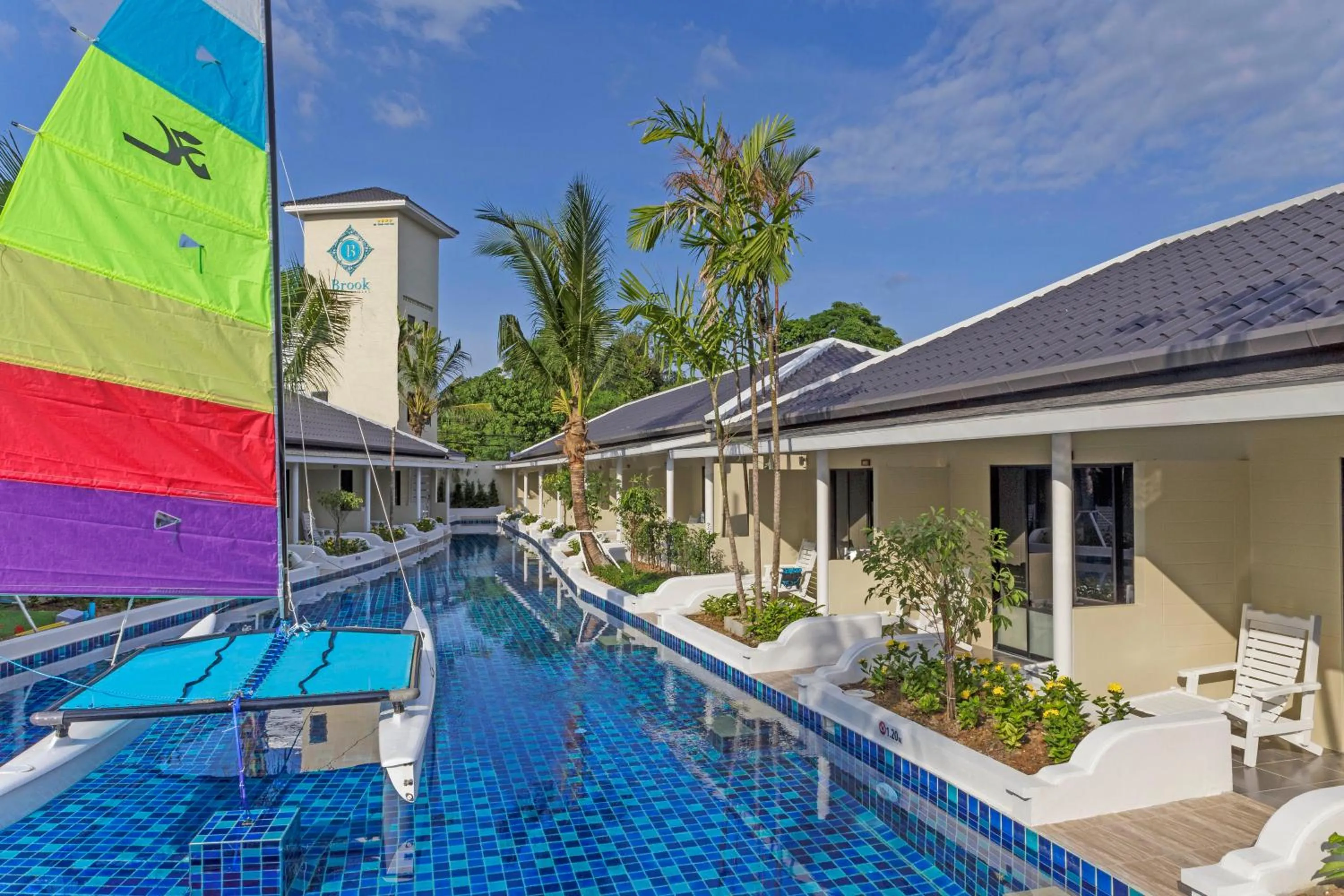 Swimming pool in Brook Resort & Villas