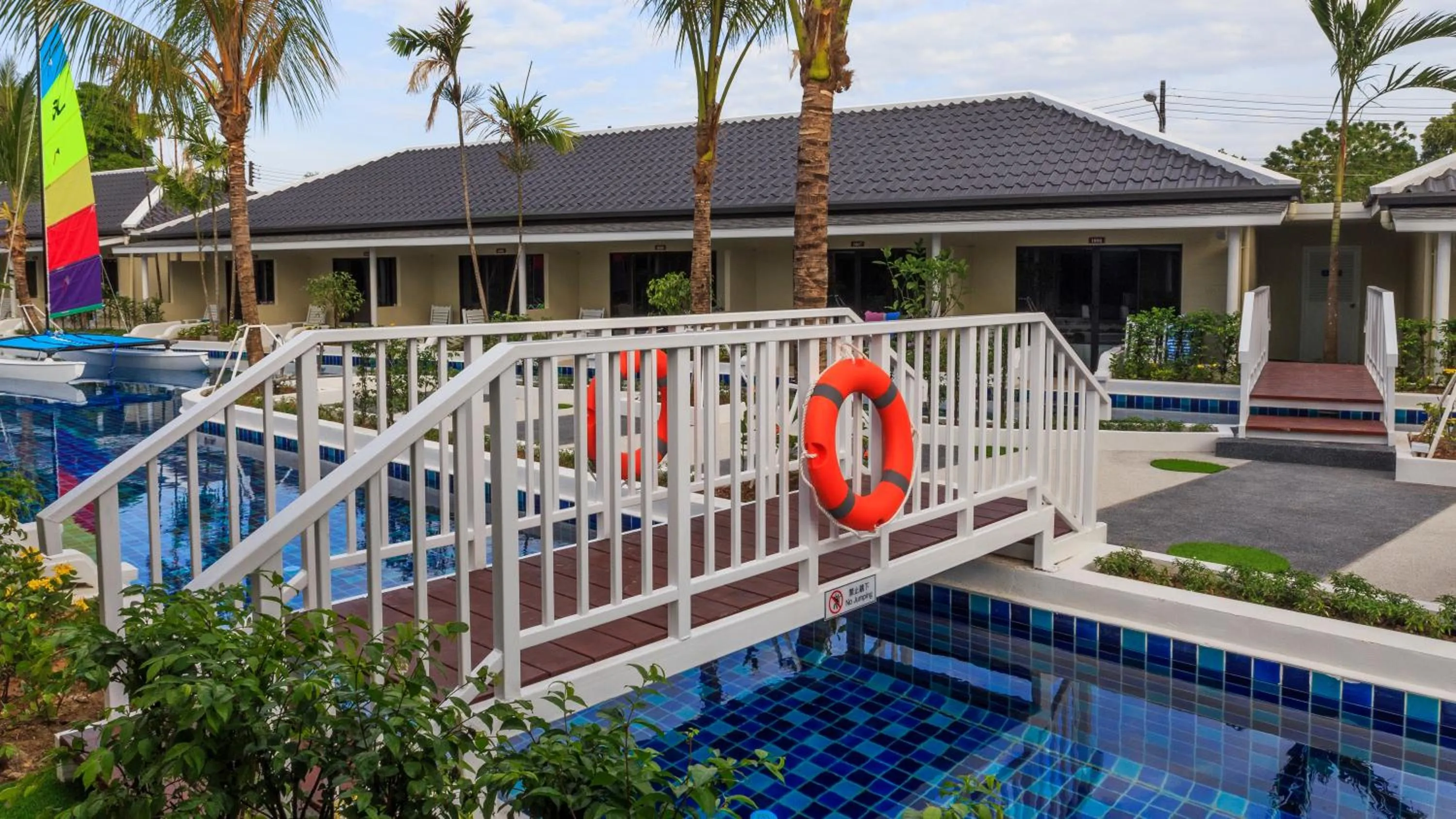 Swimming pool in Brook Resort & Villas
