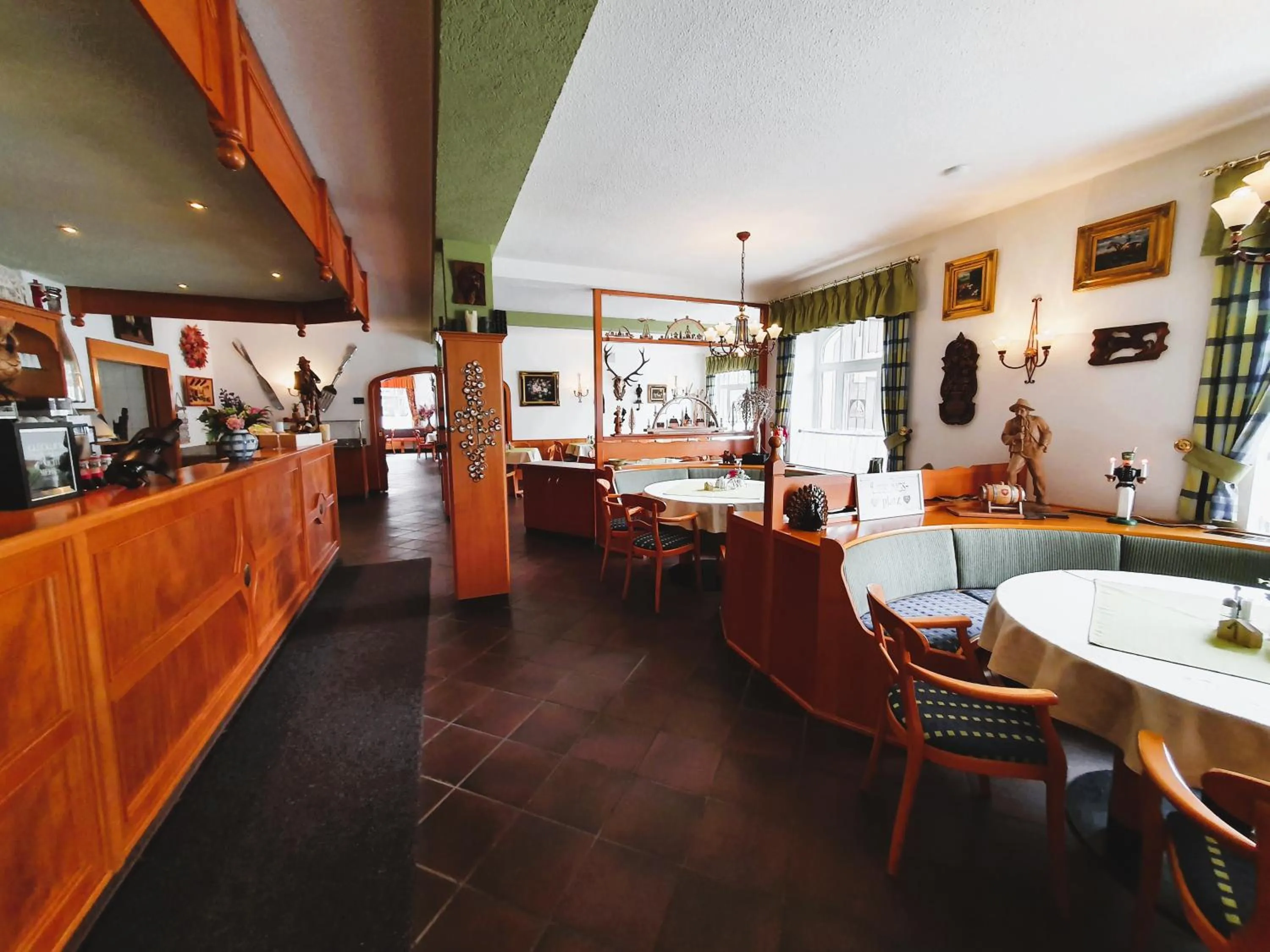 Restaurant/places to eat in Hotel Seiffener Hof***