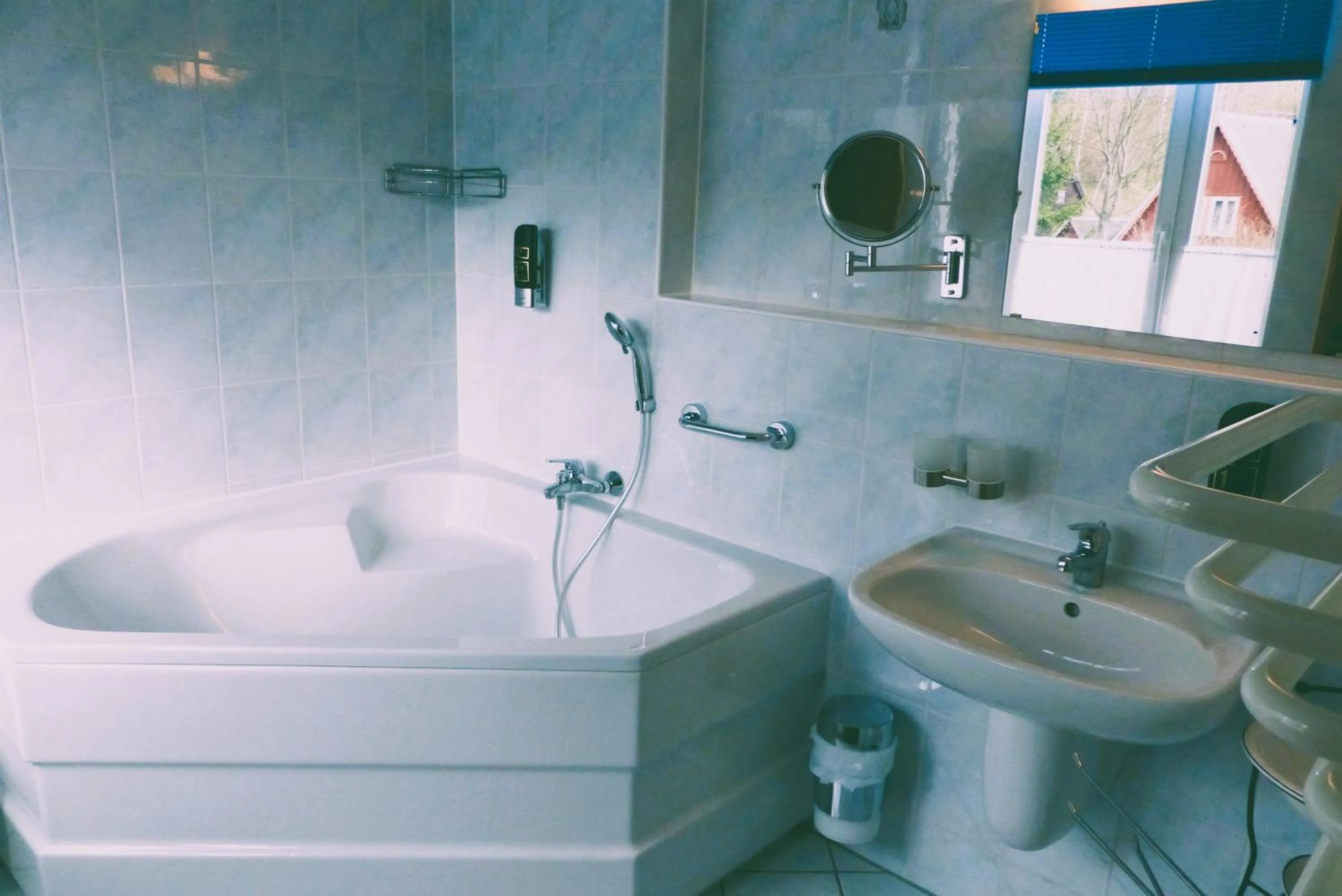 Bathroom in Hotel Seiffener Hof***