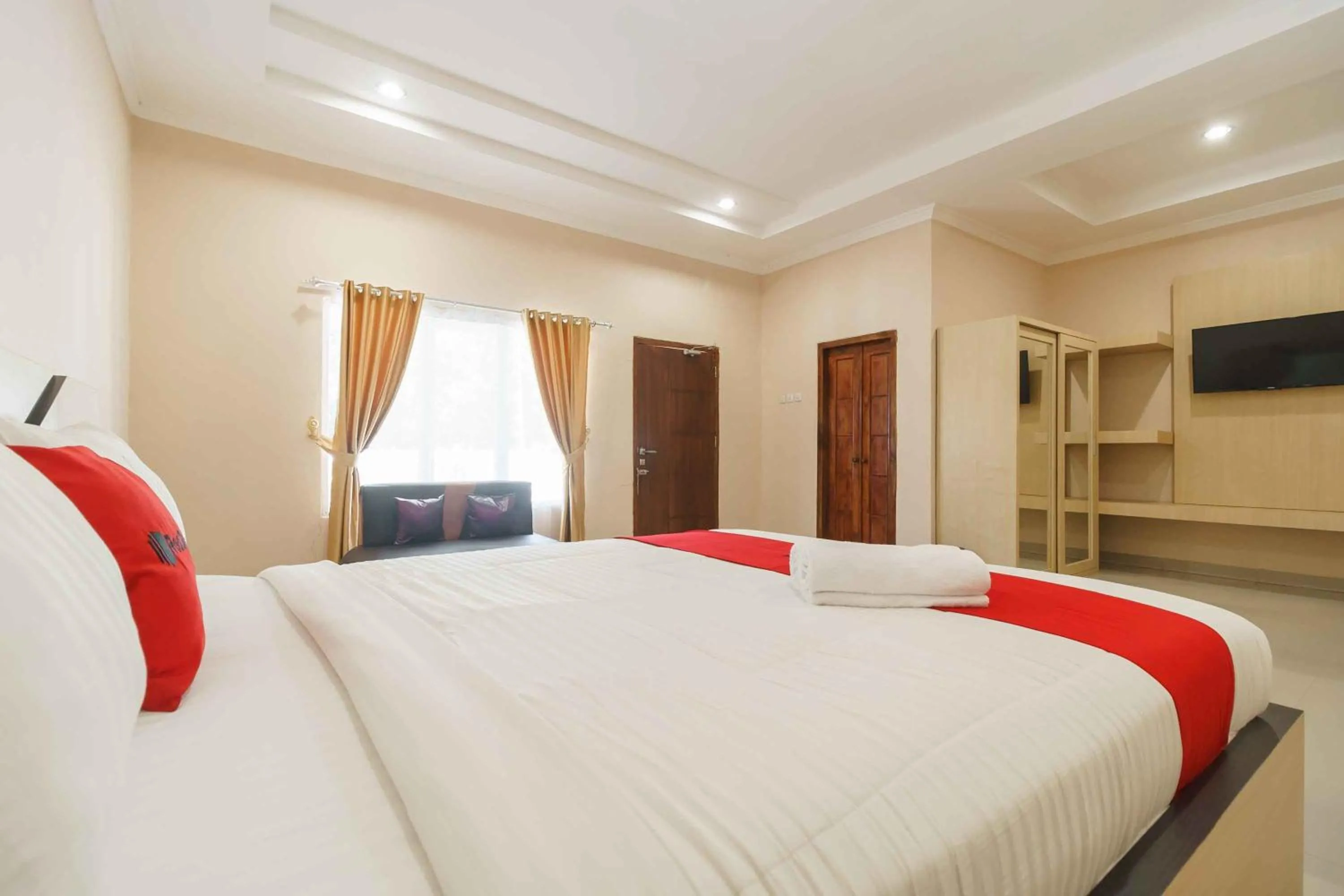 Bed in RedDoorz @ Hotel Copacobana Bengkulu