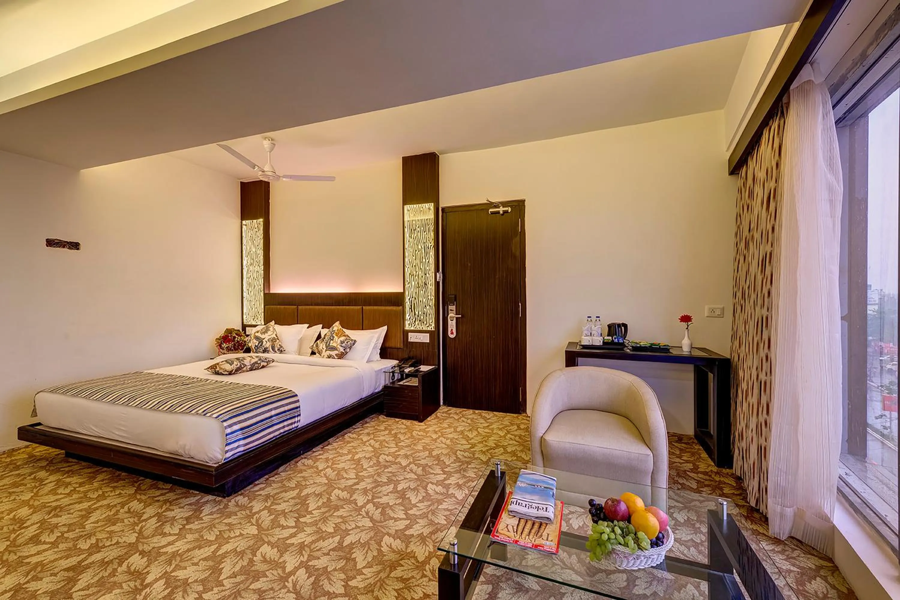 City view, Bed in Viceroy Boutique Hotel