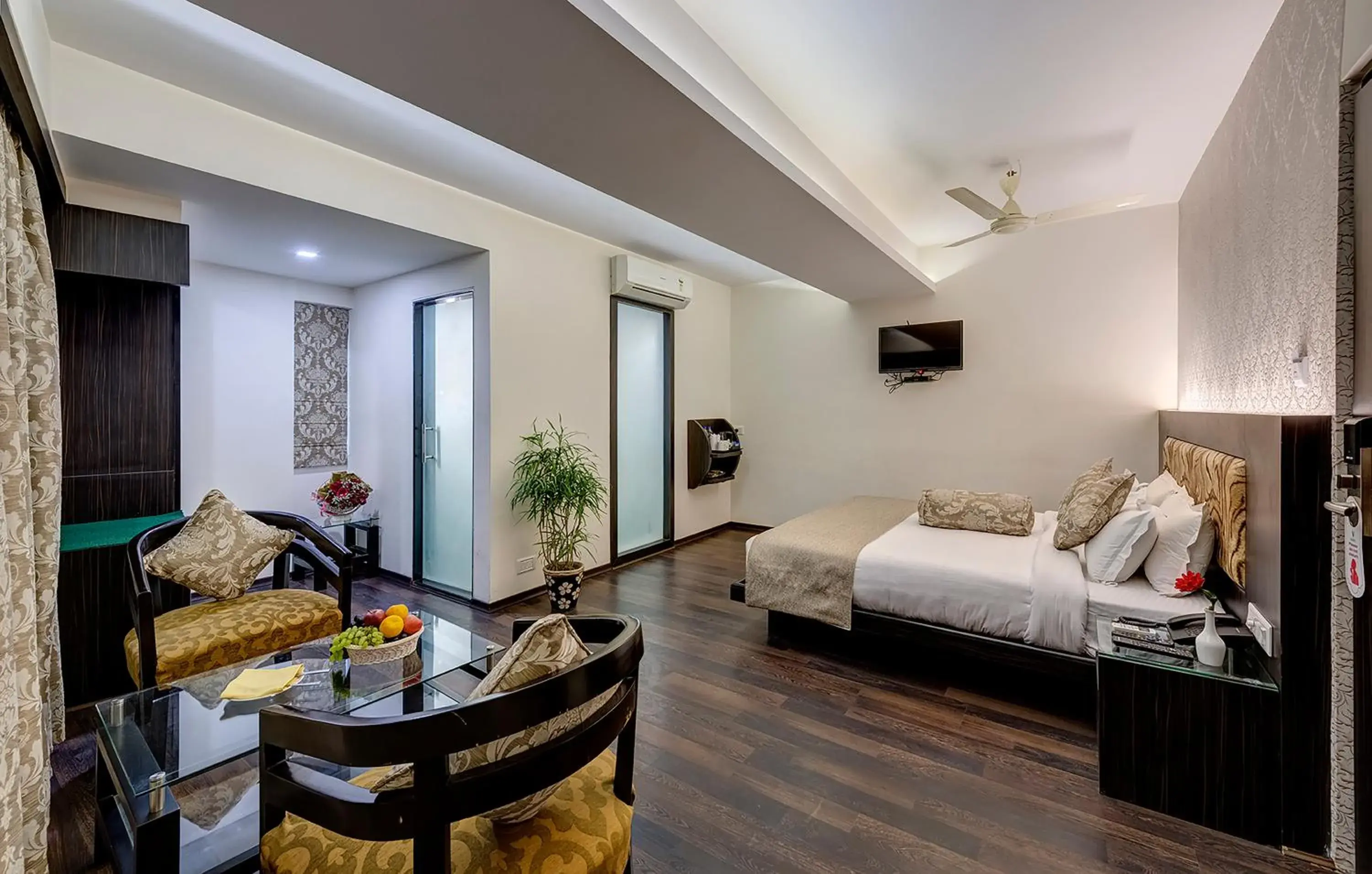 Premium Double or Twin Room in Viceroy Boutique Hotel Premium Double or Twin Room in Viceroy Boutique Hotel